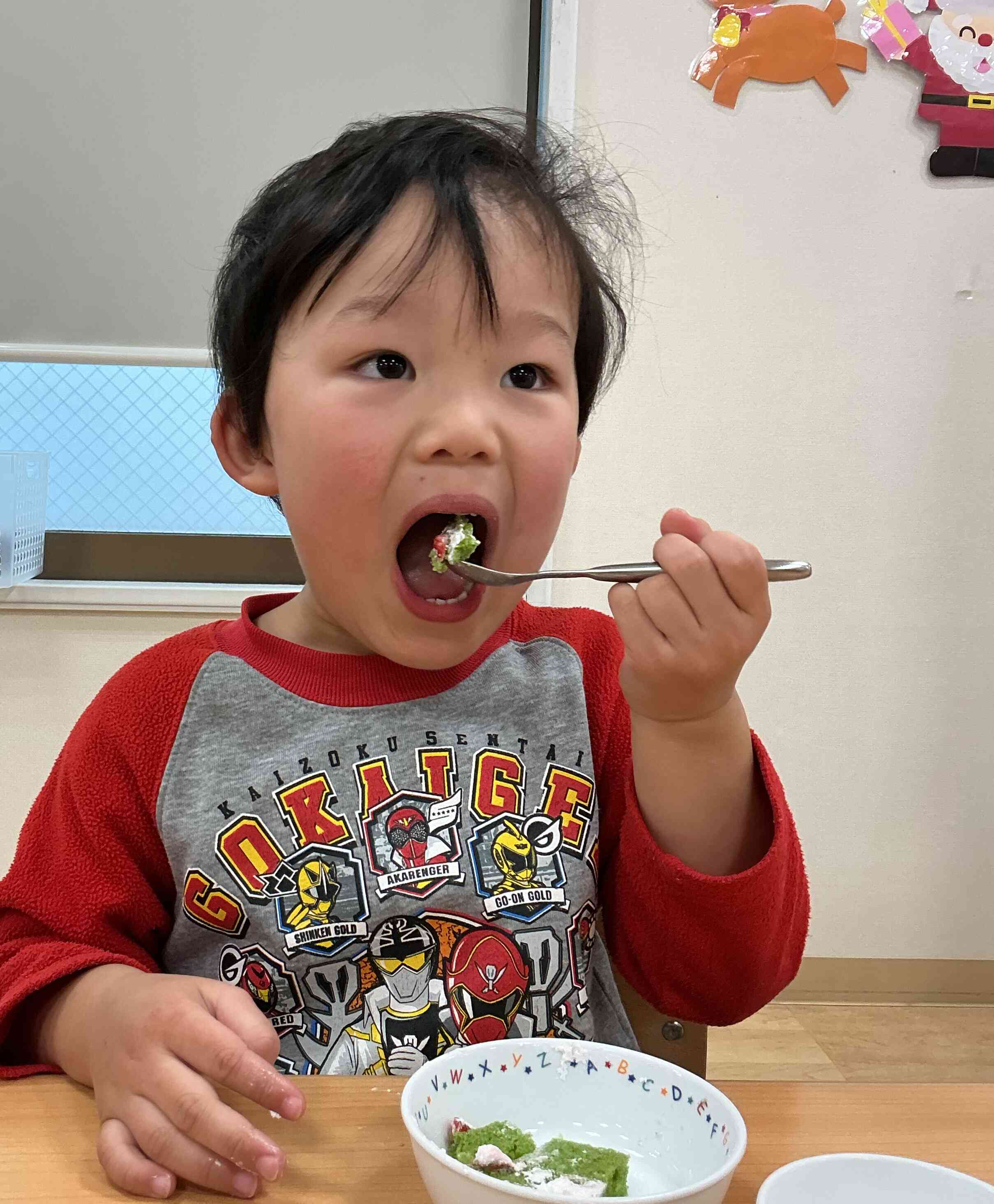 緑色の正体はほうれん草でした。