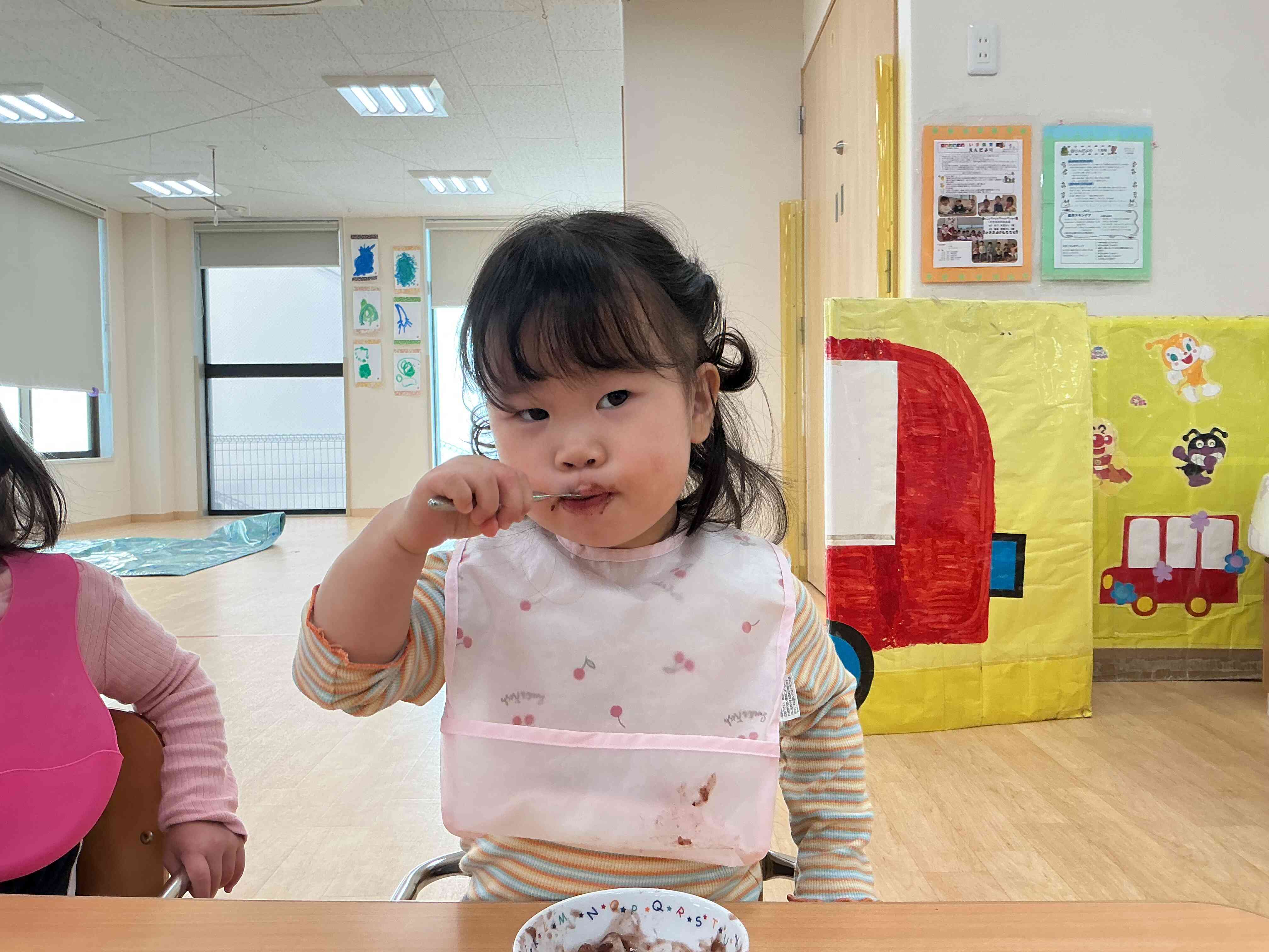 モグモグ、しっかり噛んでね