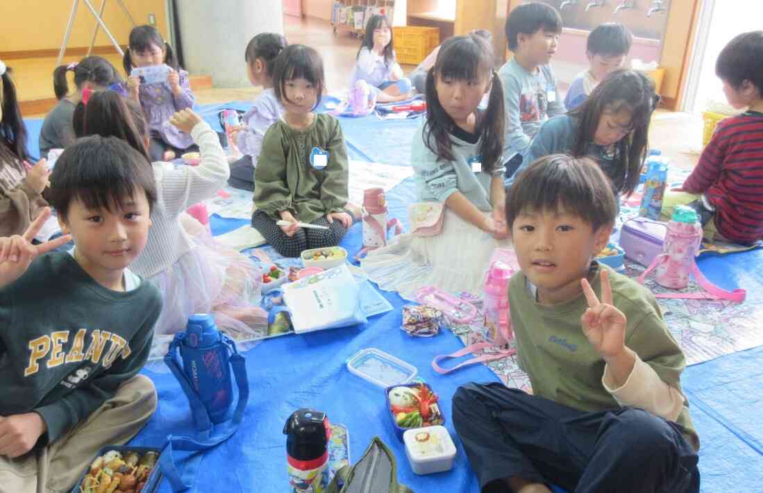 みんなと一緒にお弁当!