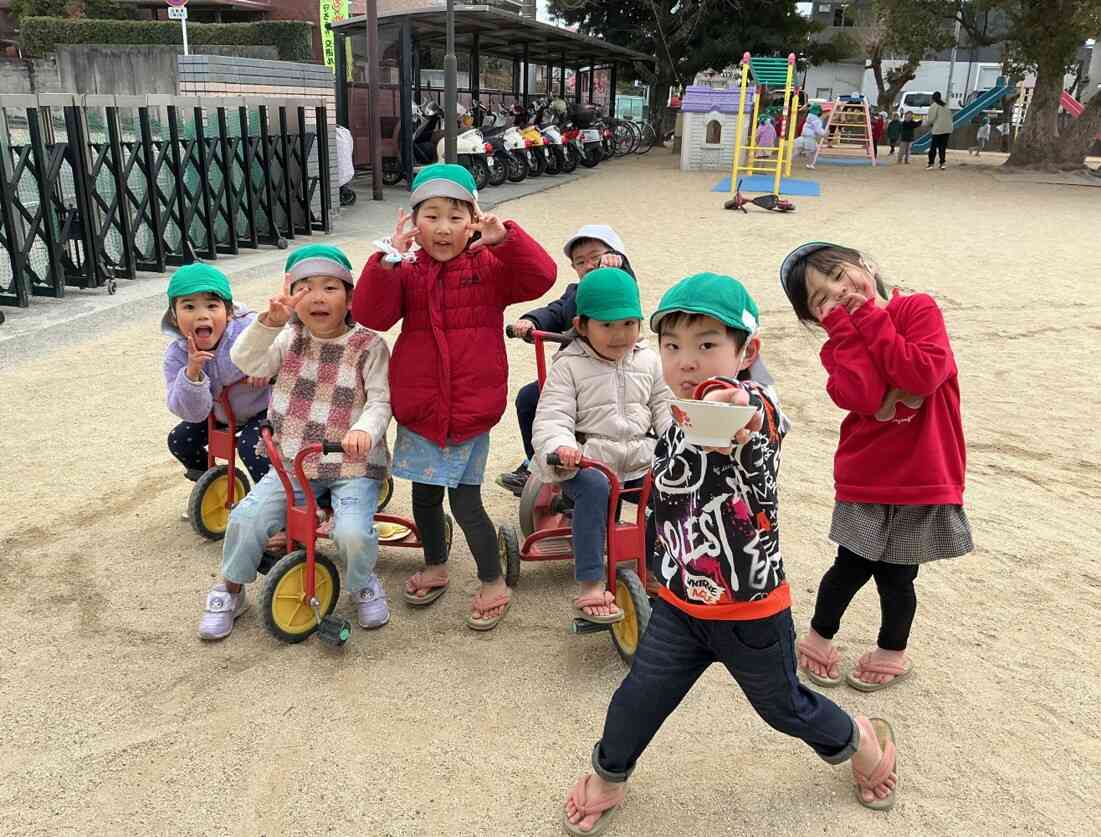 雪がチラチラ、今日はとても寒い日でした