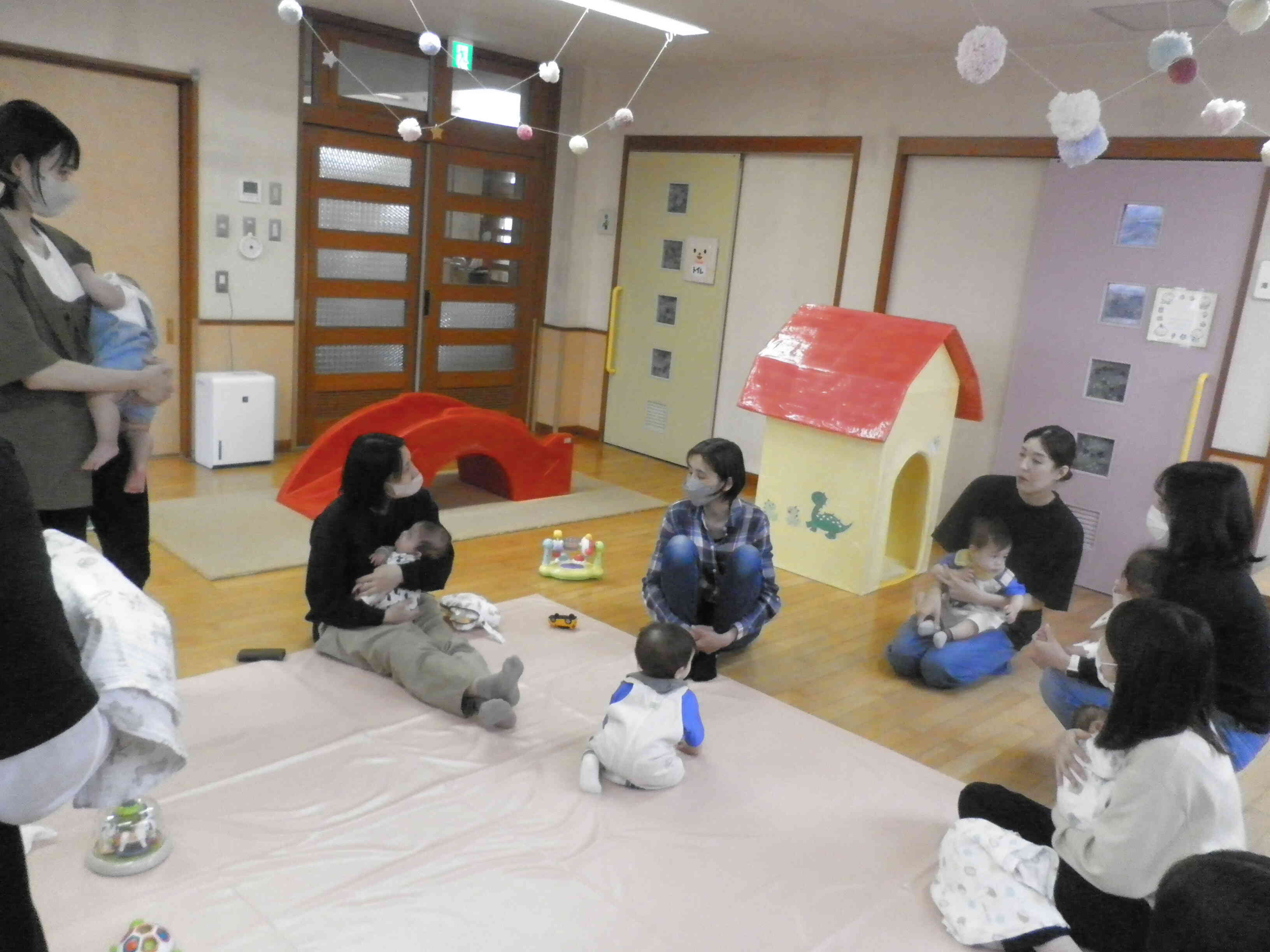 双子育児について語り合っていました！