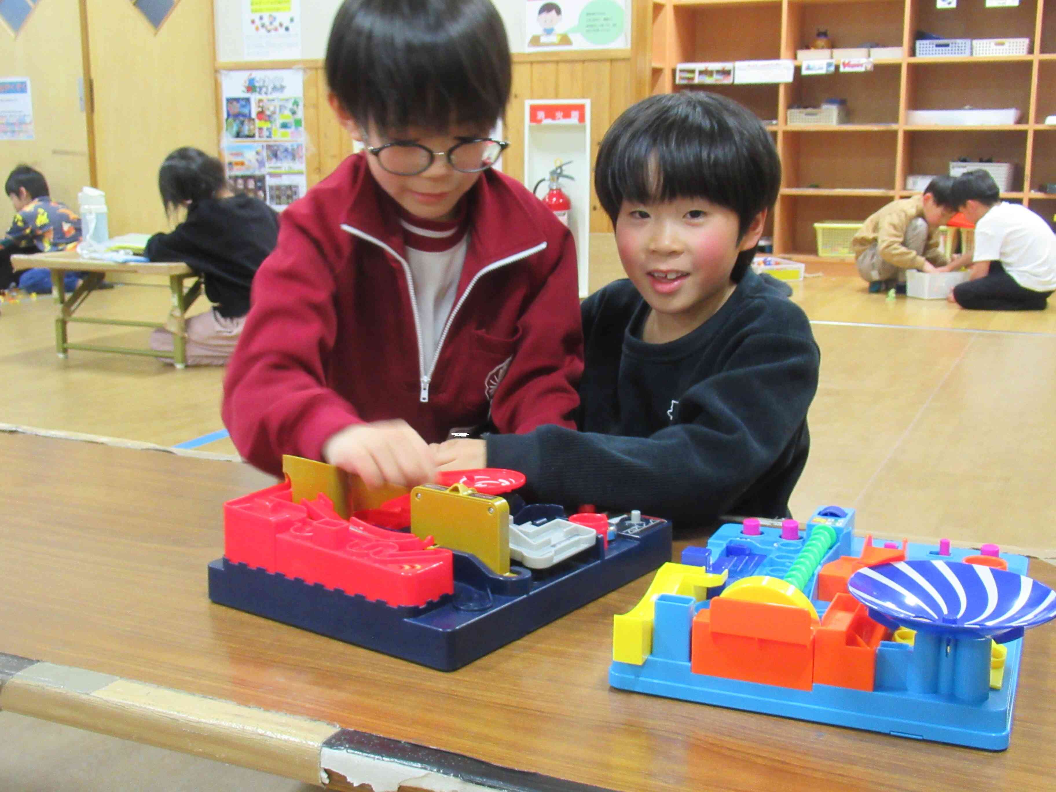 仲良し室内遊び