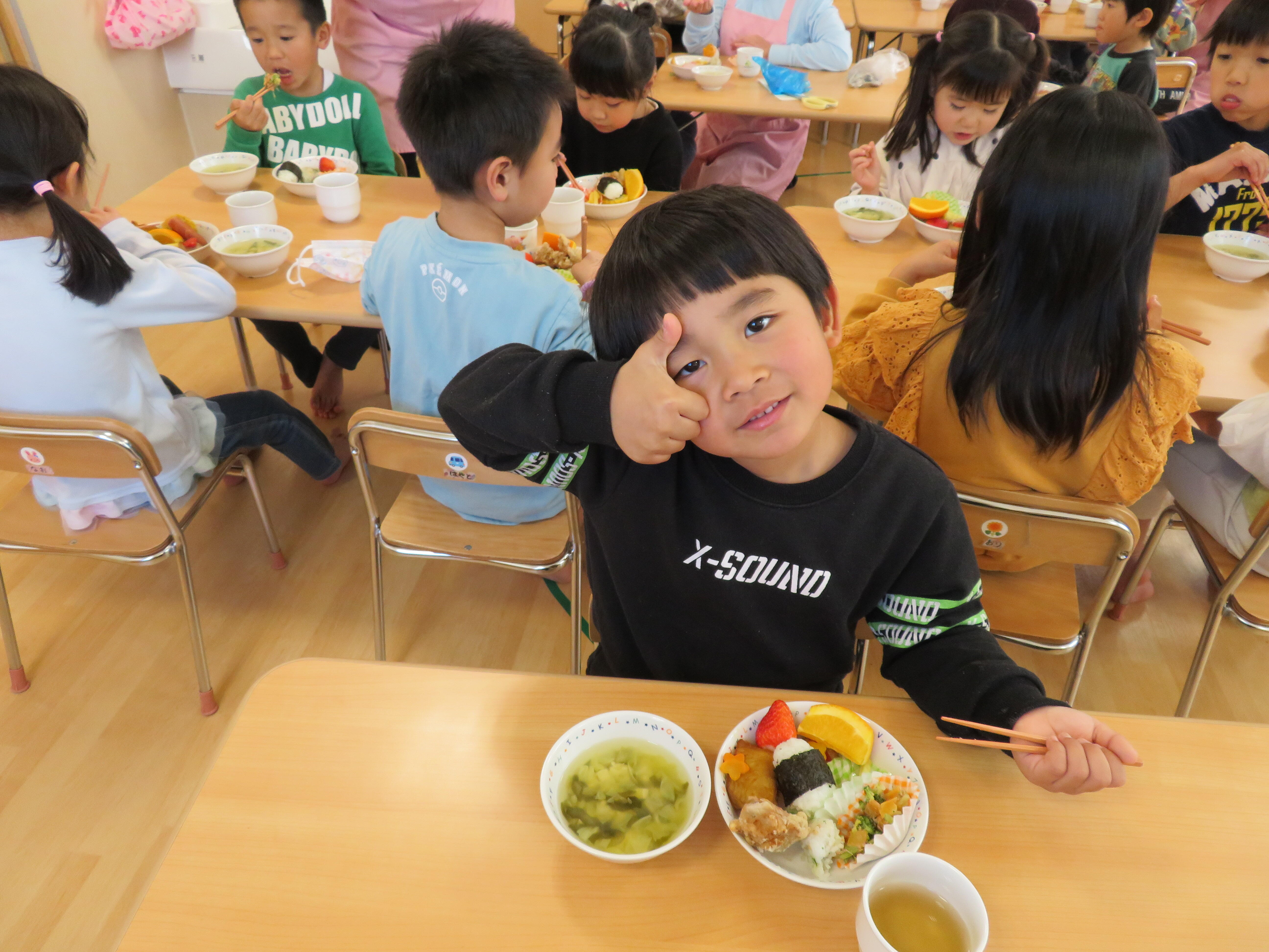 食育（バイキング給食）