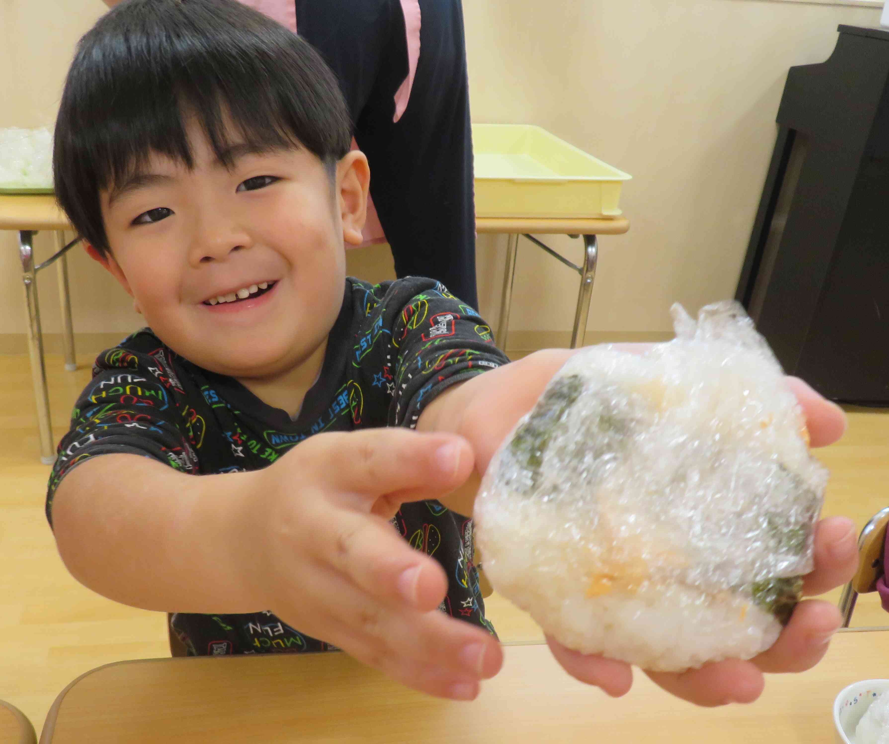 食育【おにぎり作り～和食の日～】