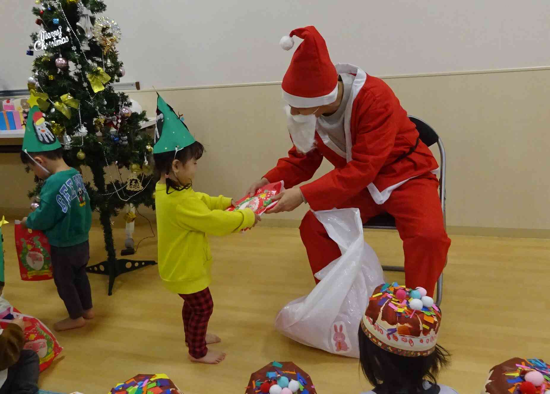 うさぎ組のお友だちは少し緊張気味に「ありがとう」と言えました(*^^*)