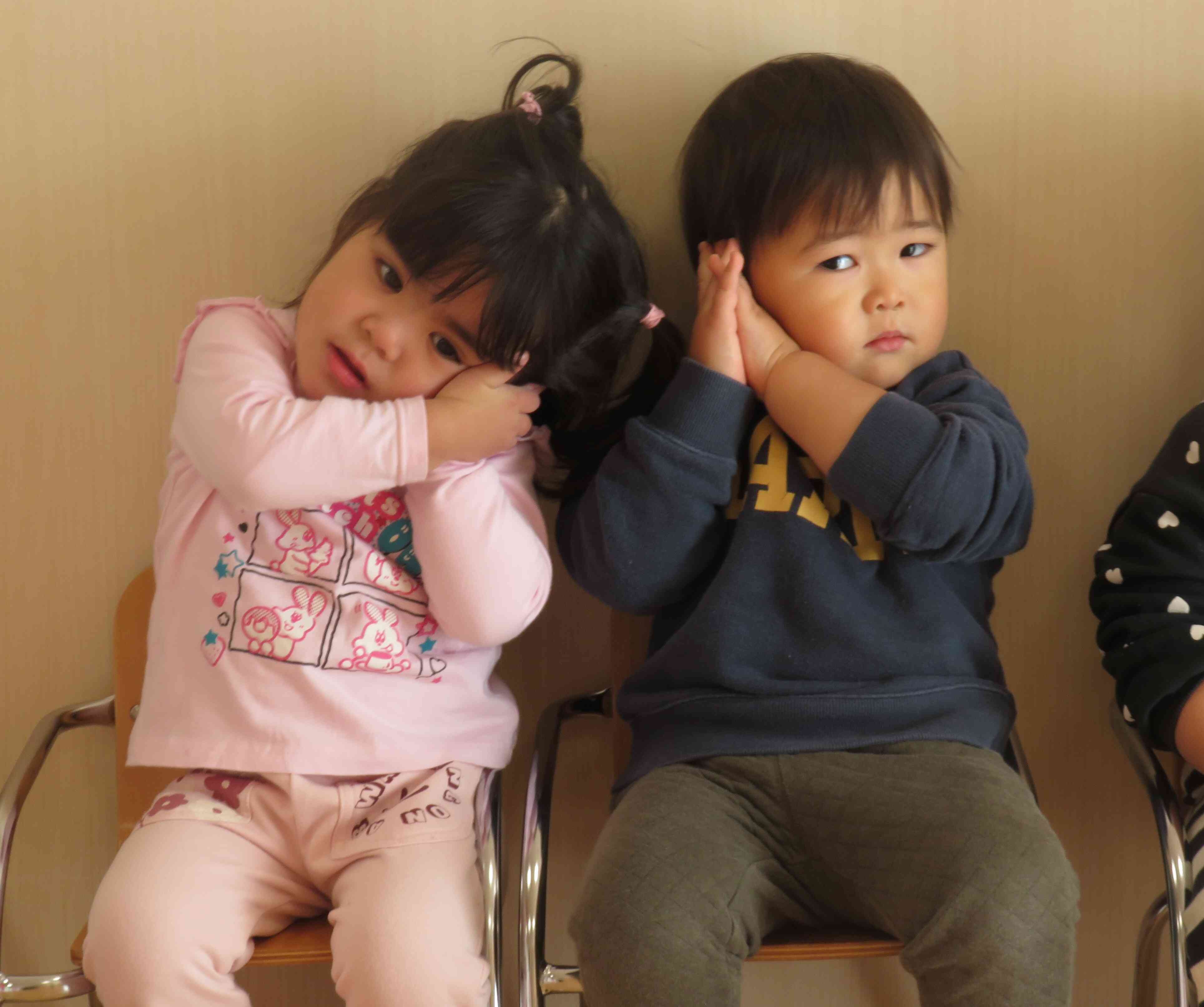 歌にあわせた振り付け、とってもかわいいですね♡