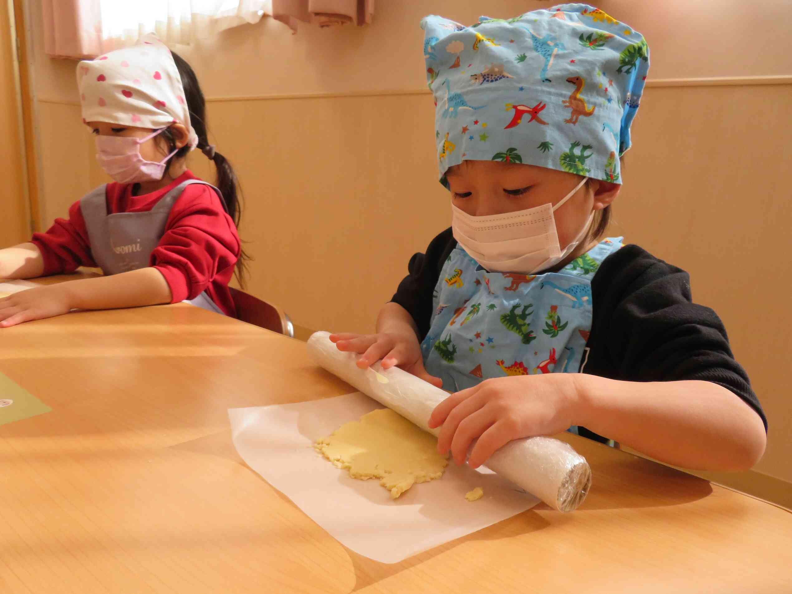 伸ばして 伸ばして