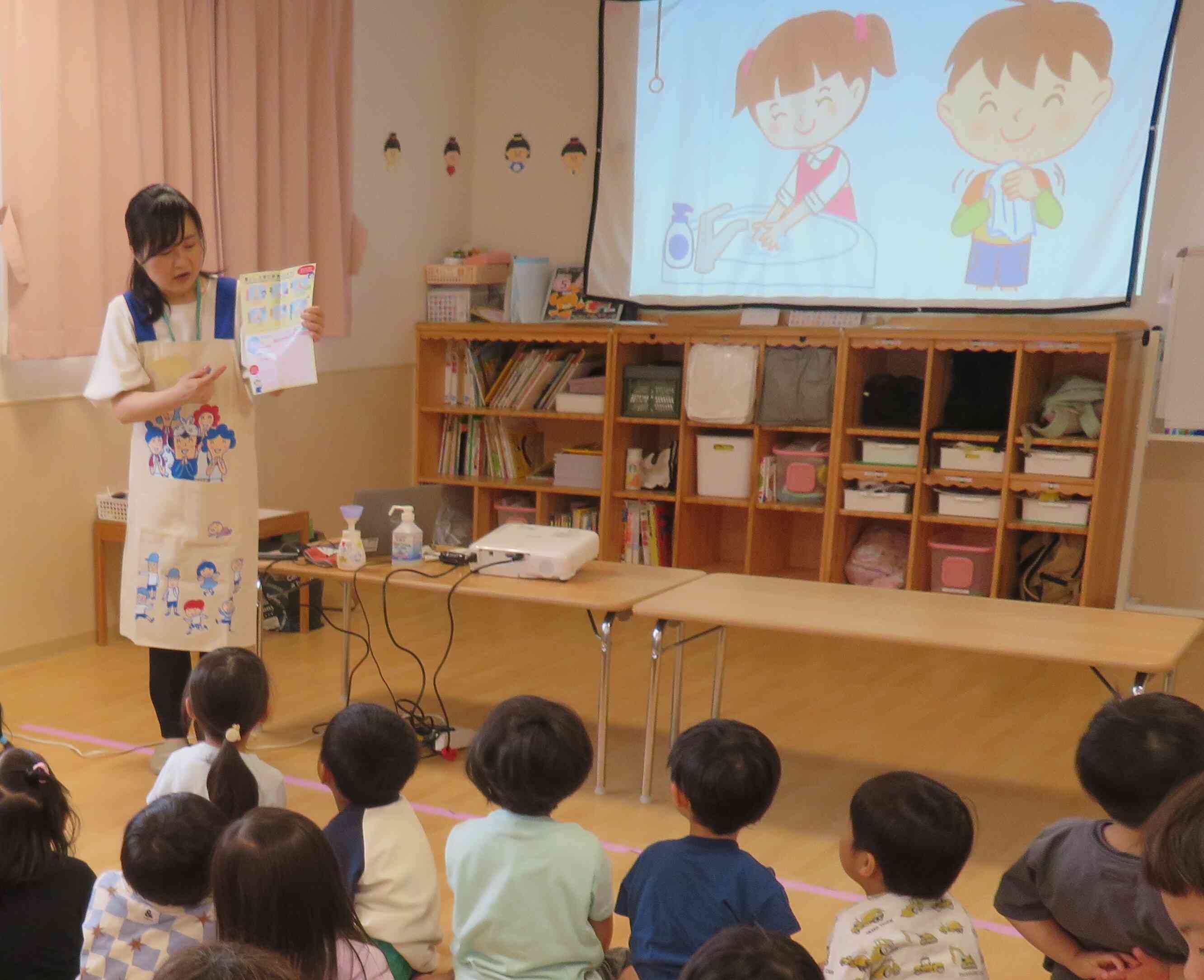 講師の方のお話をしっかり聞いていましたね～！