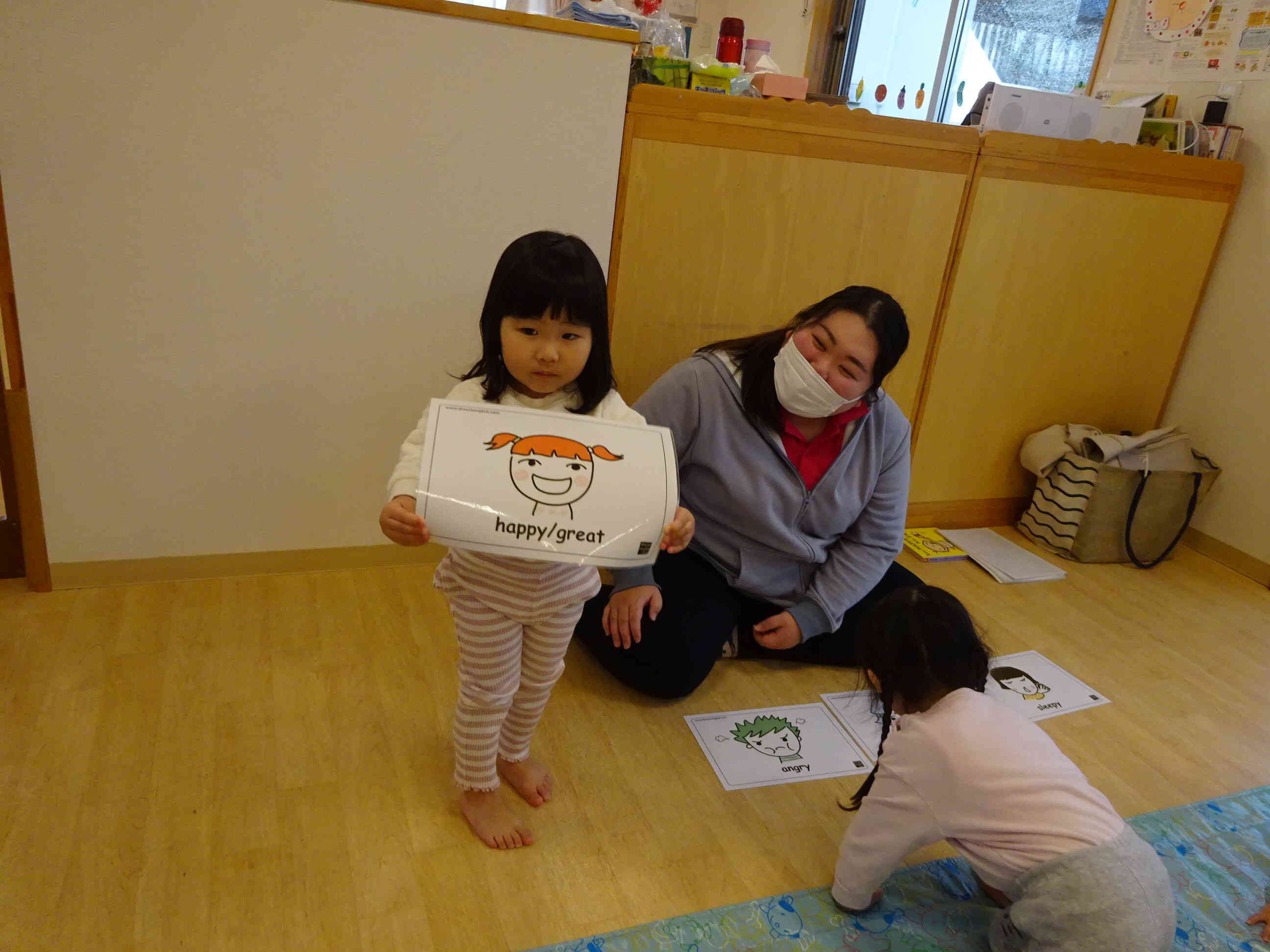 英語教室｜ニチイキッズ出水しんまち保育園｜ニチイキッズ