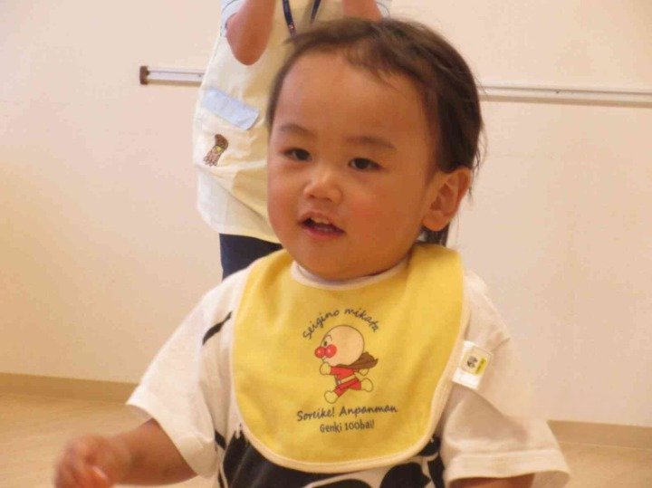 お友達と一緒にかけっこ楽しいね！