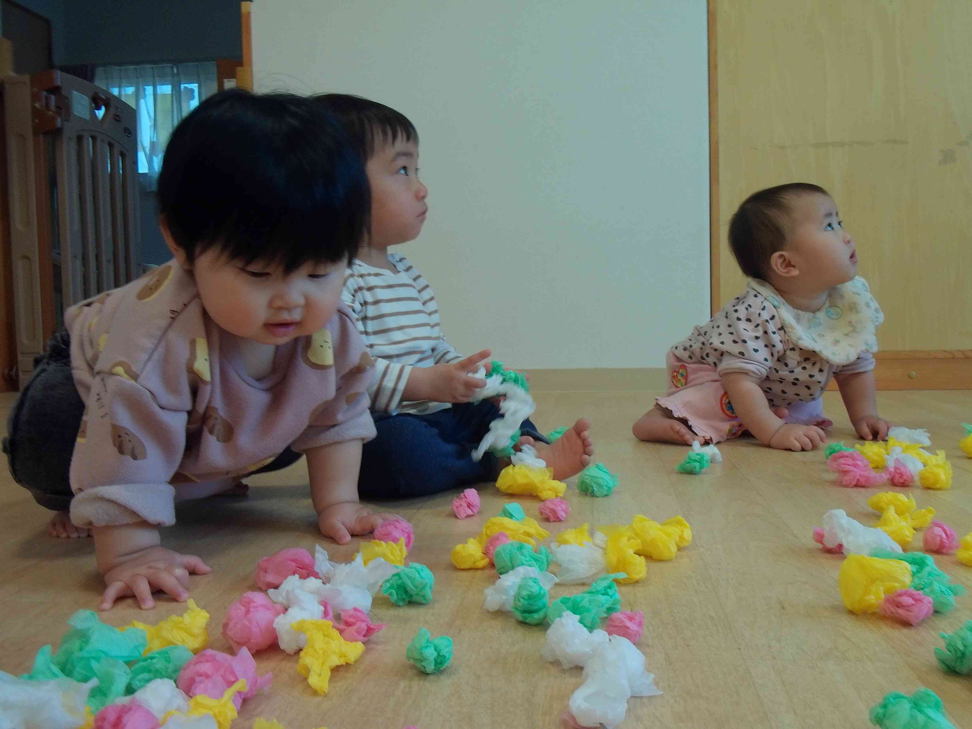 ひなあられを運ぶぞ～！