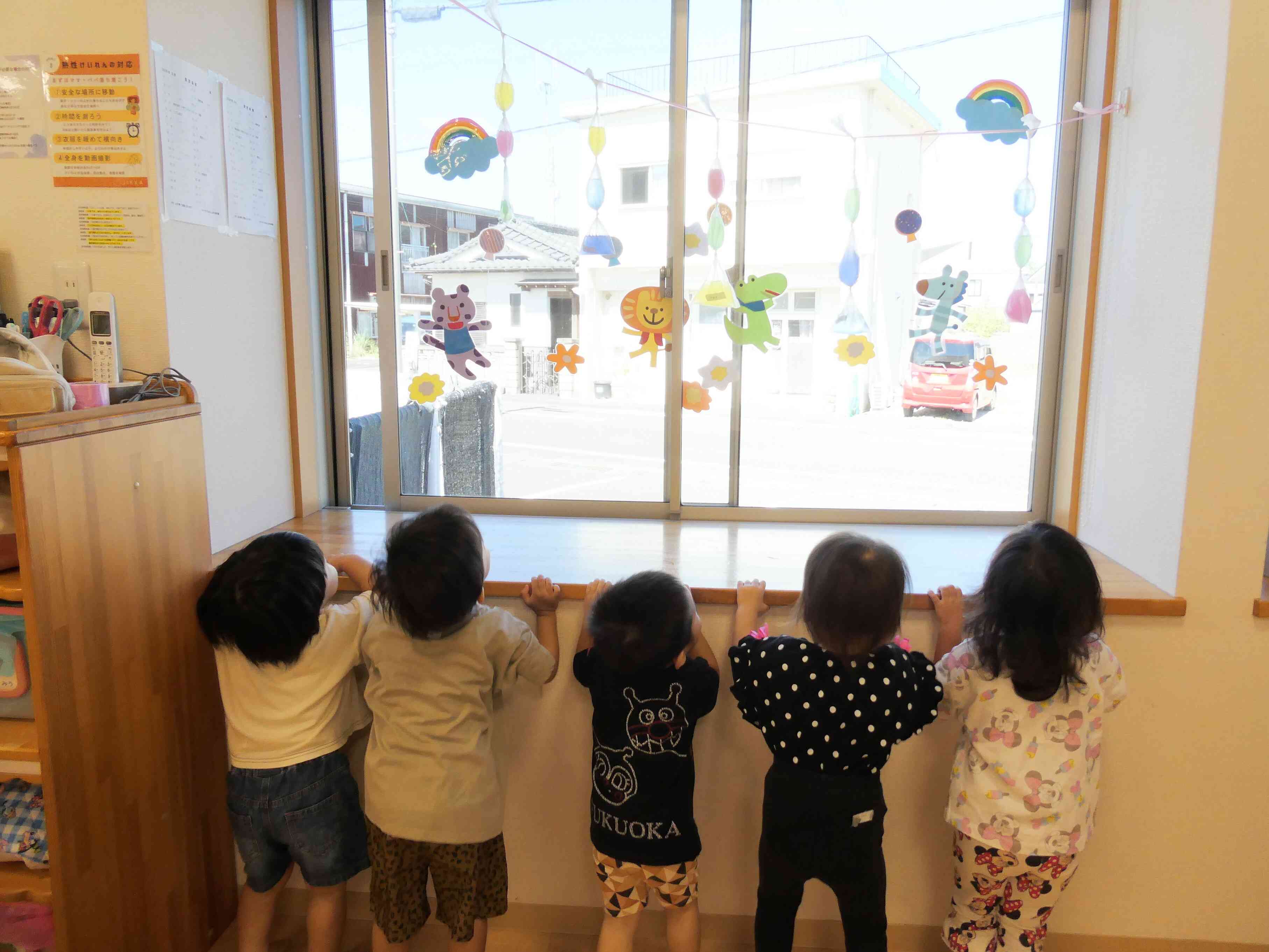 色水カーテンの完成です☆