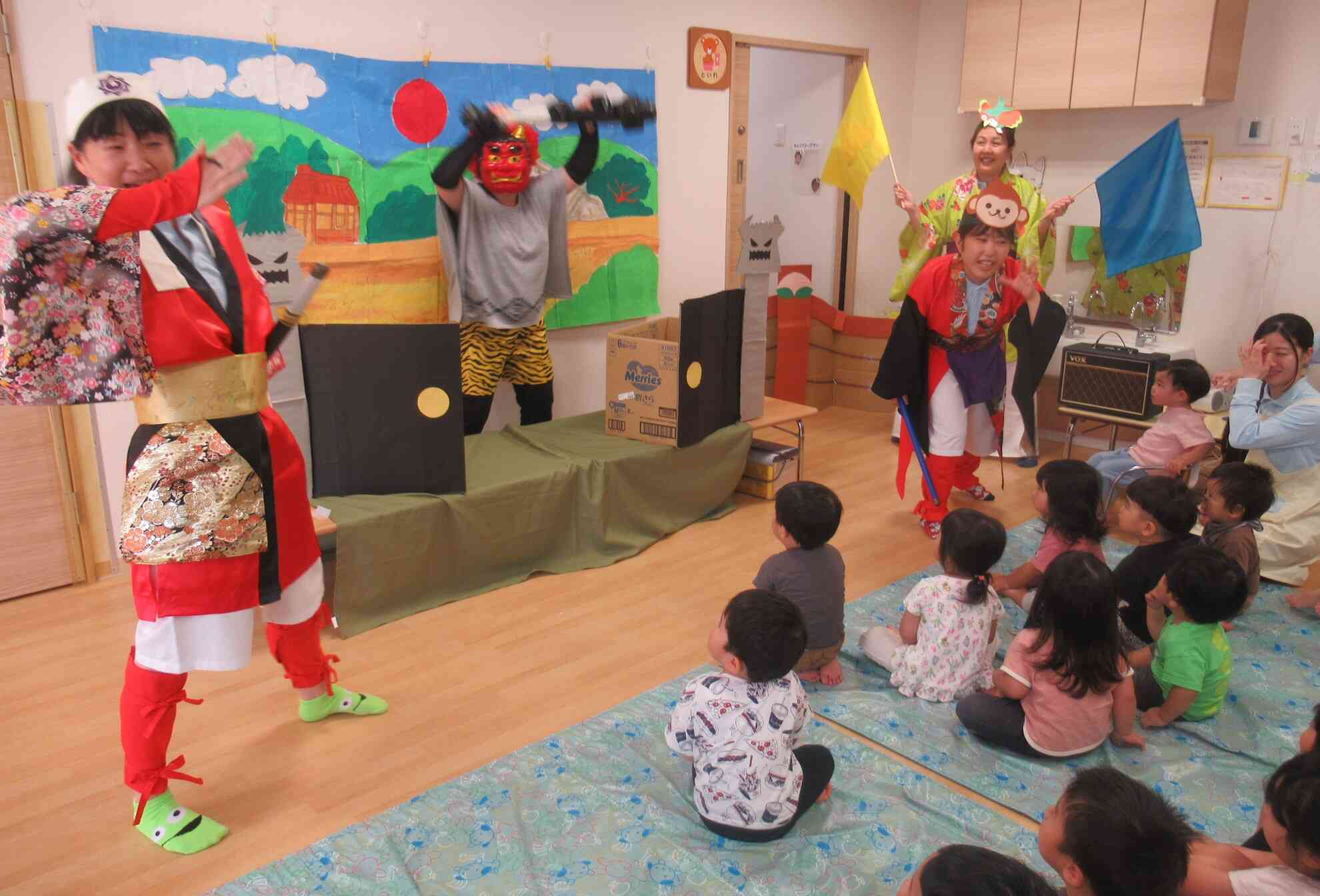 「ももたろう」観劇中～♪