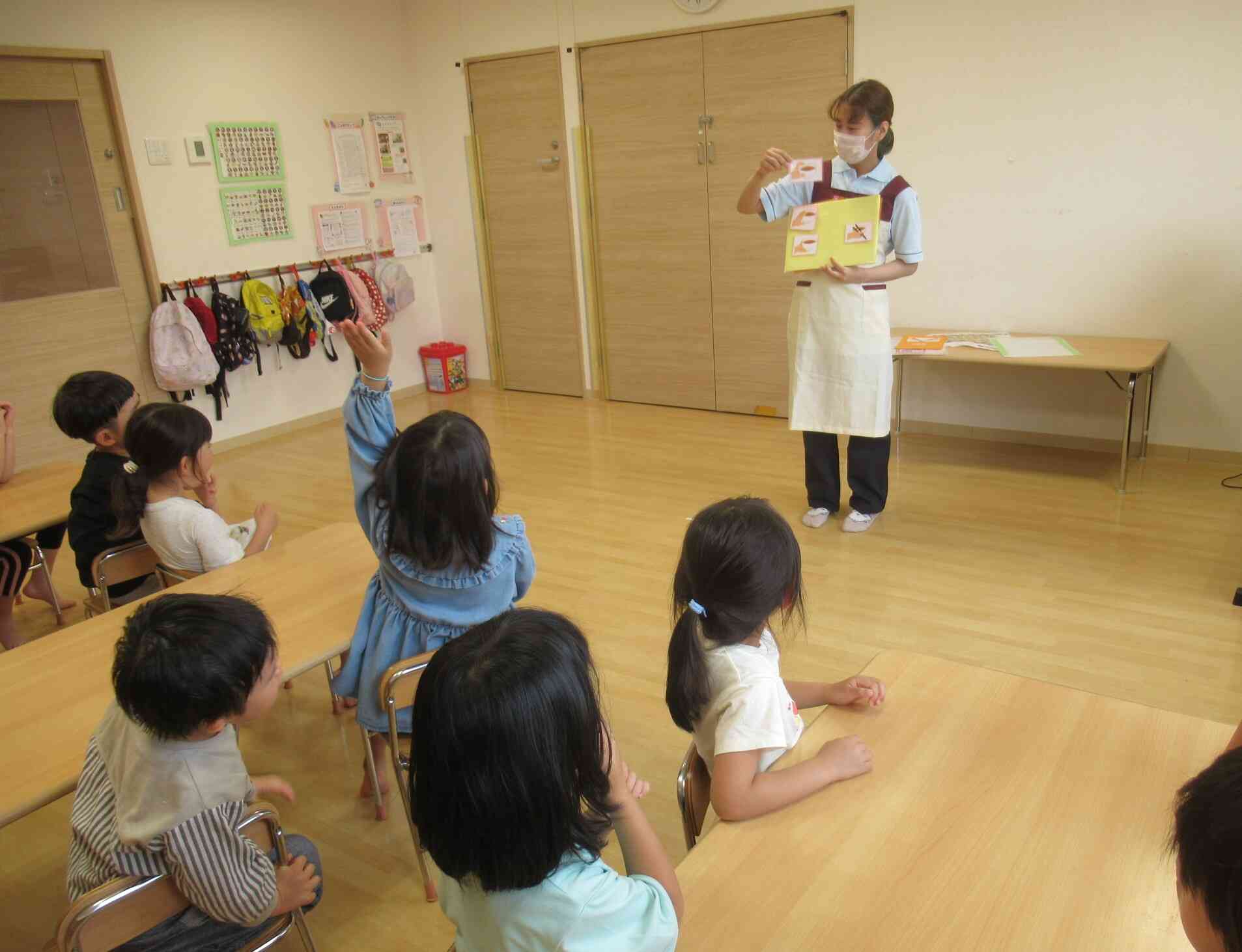 6月の食育では「お食事のマナー」についてみんなで考えました。