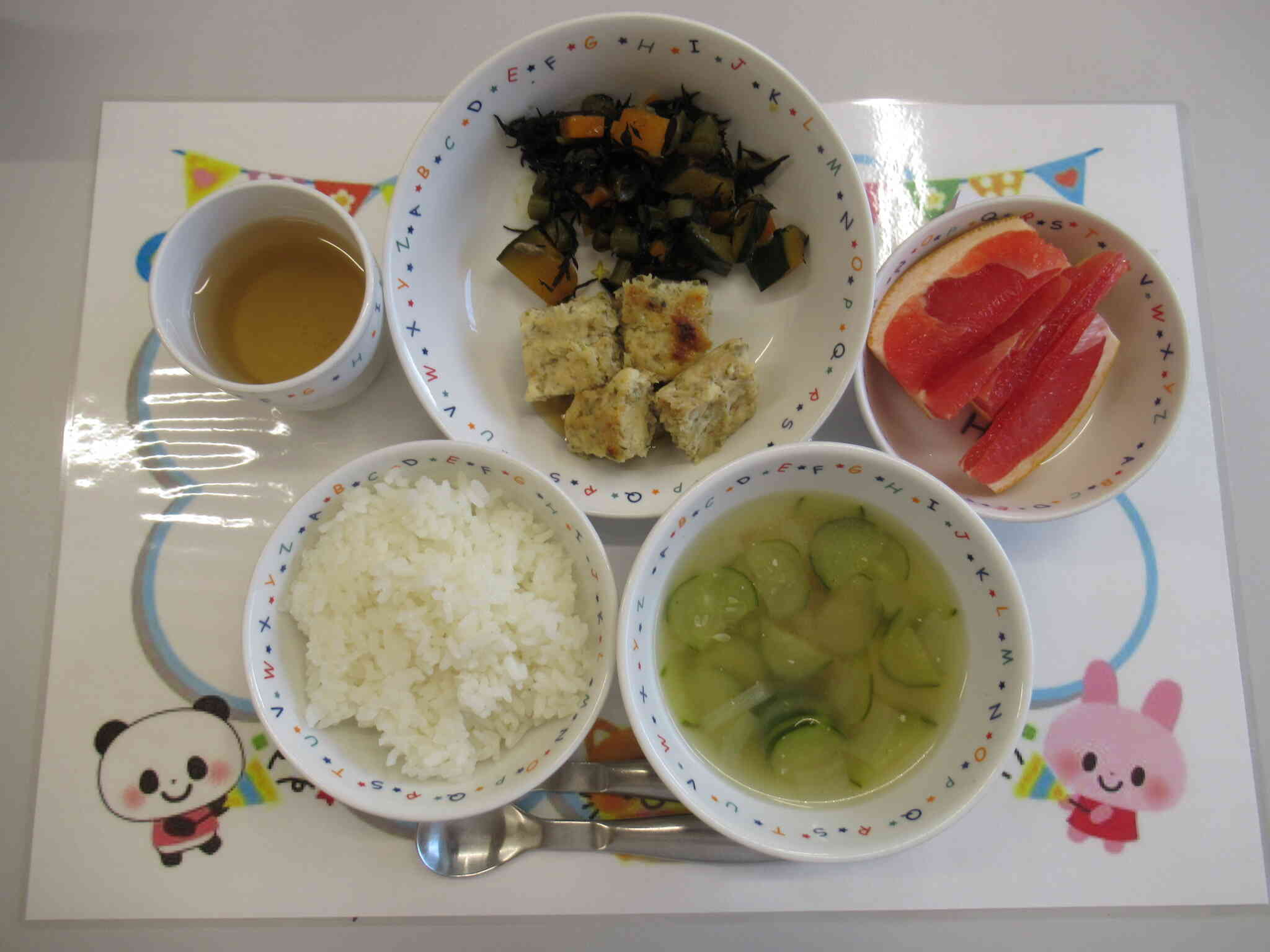 2025/08/18の給食