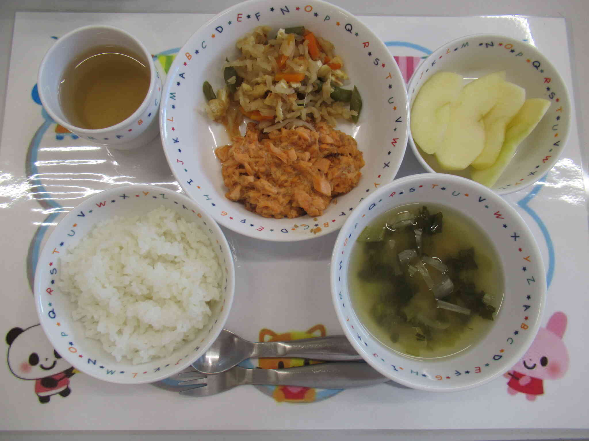 25025/10/17の給食