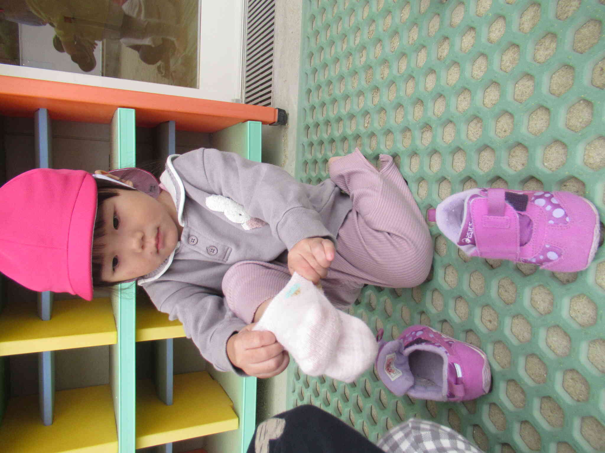 靴下はけるかな？　あひる組