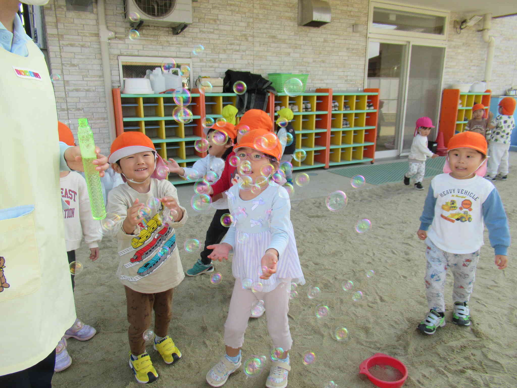 シャボン玉で遊ぼう　りす組