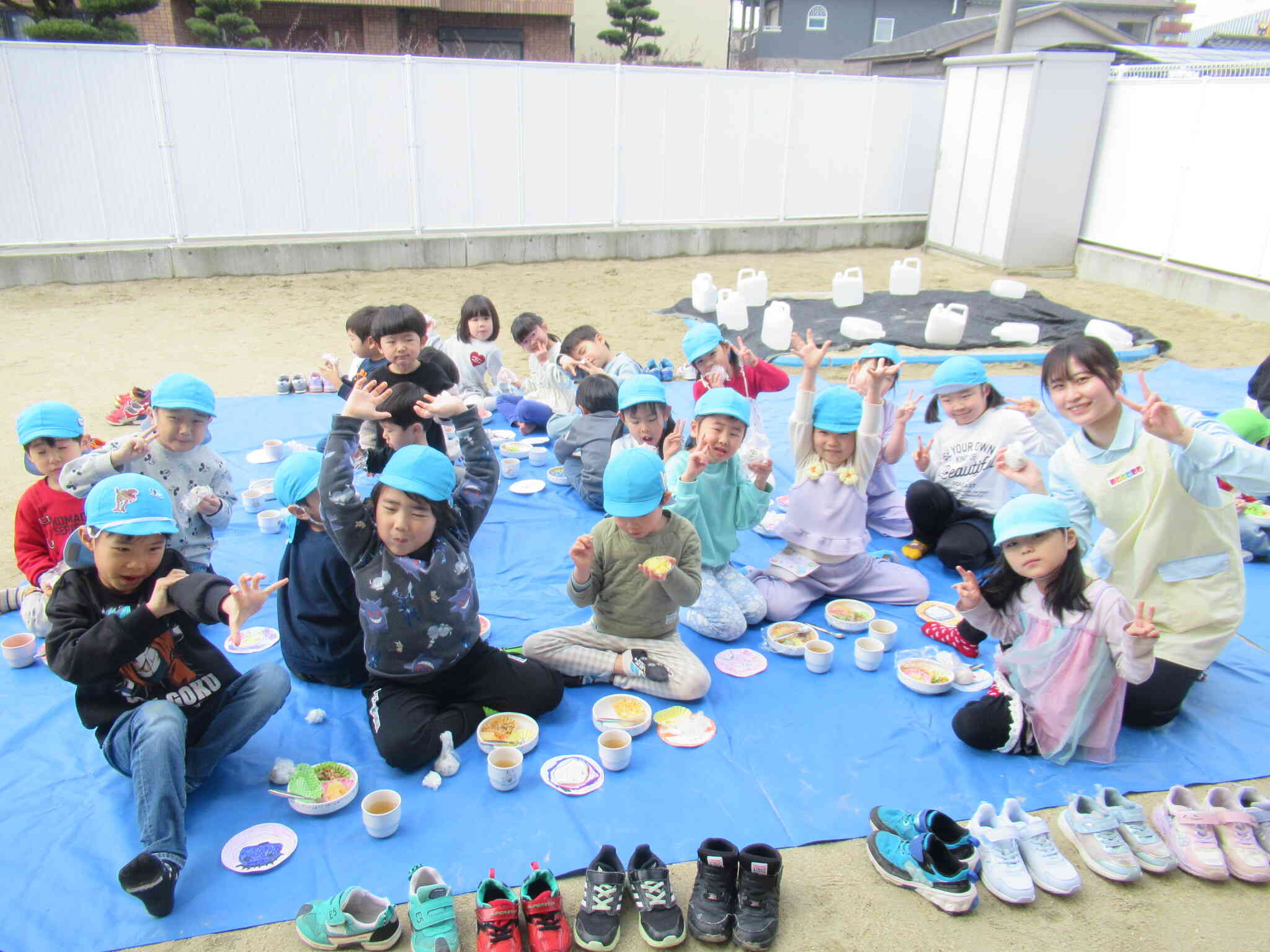 3月の食育活動（りす組・ぱんだ組・きりん組）