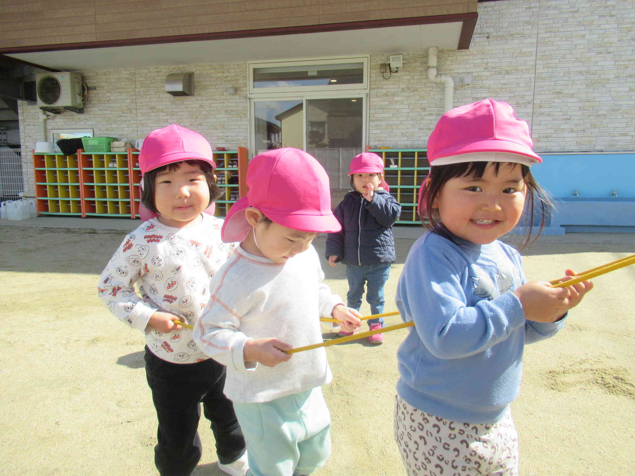 到着はまだかな…