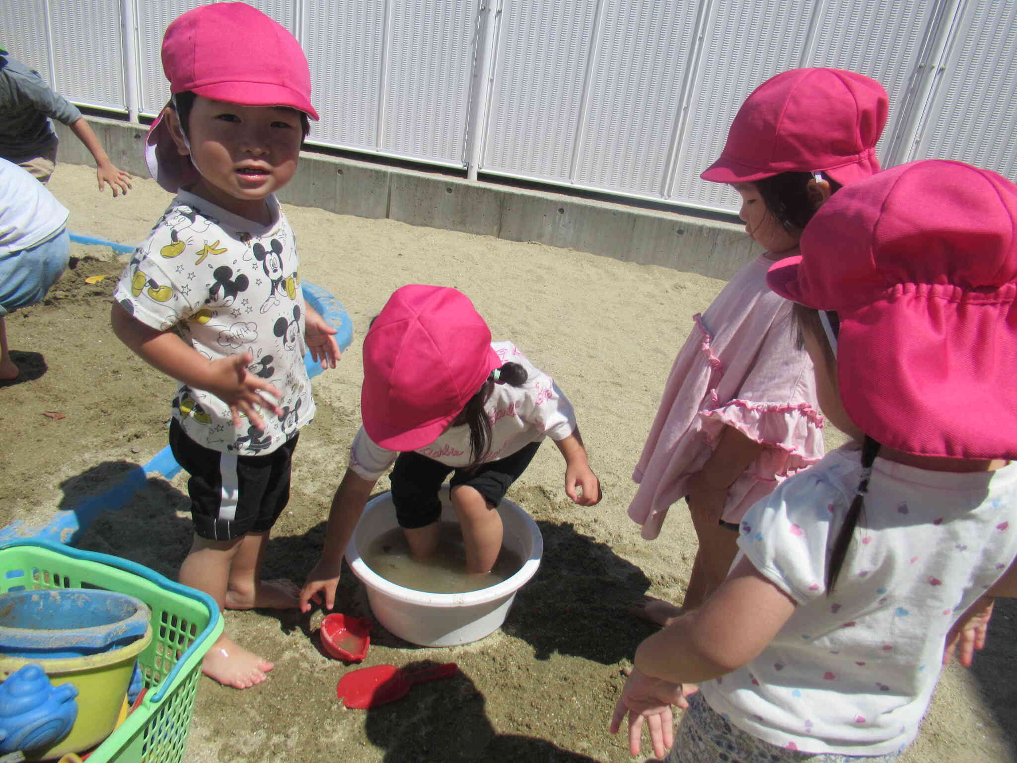 お水が冷たくて気持ちいいね♪
