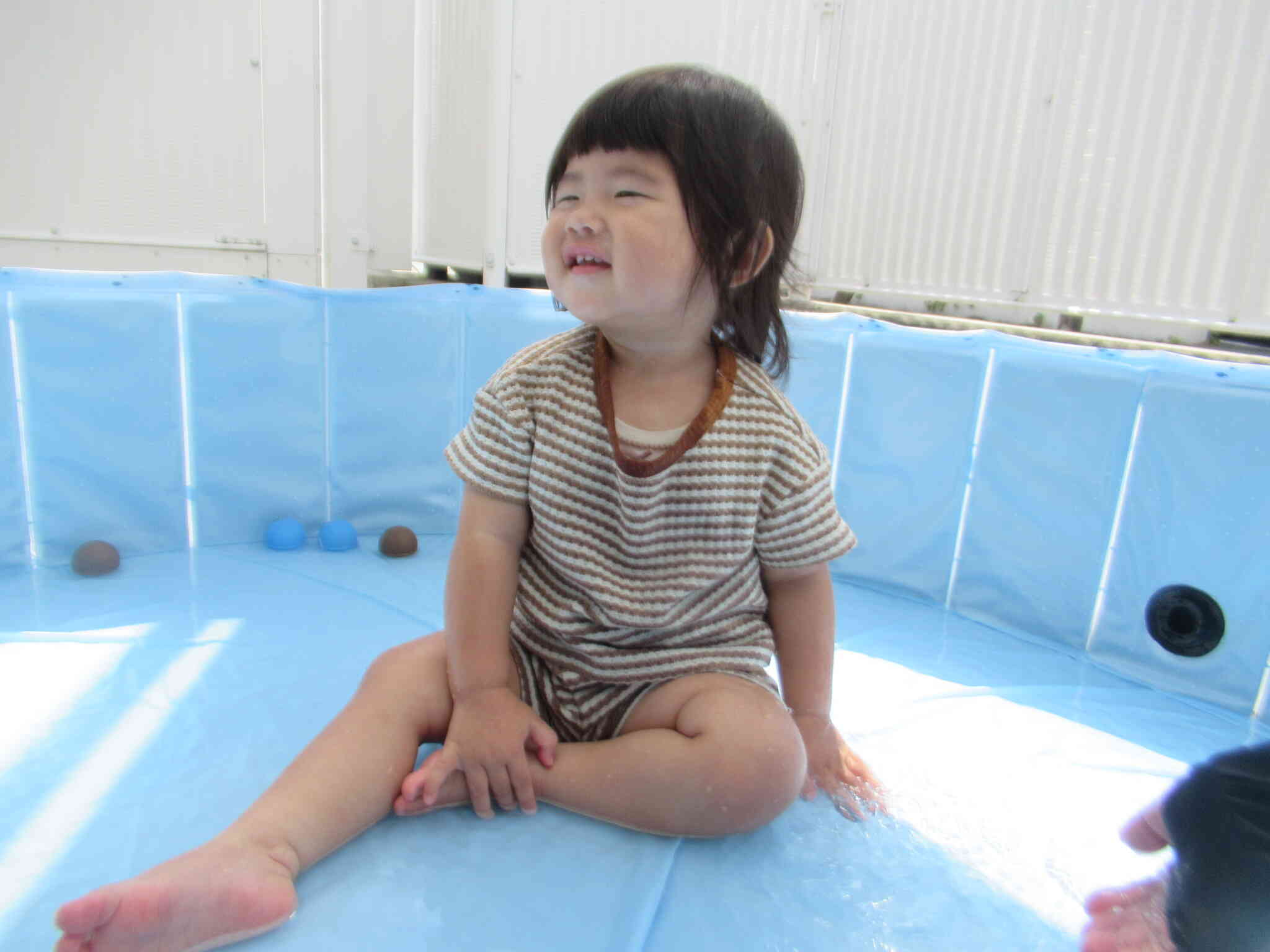 初めての水遊び（ひよこ組）