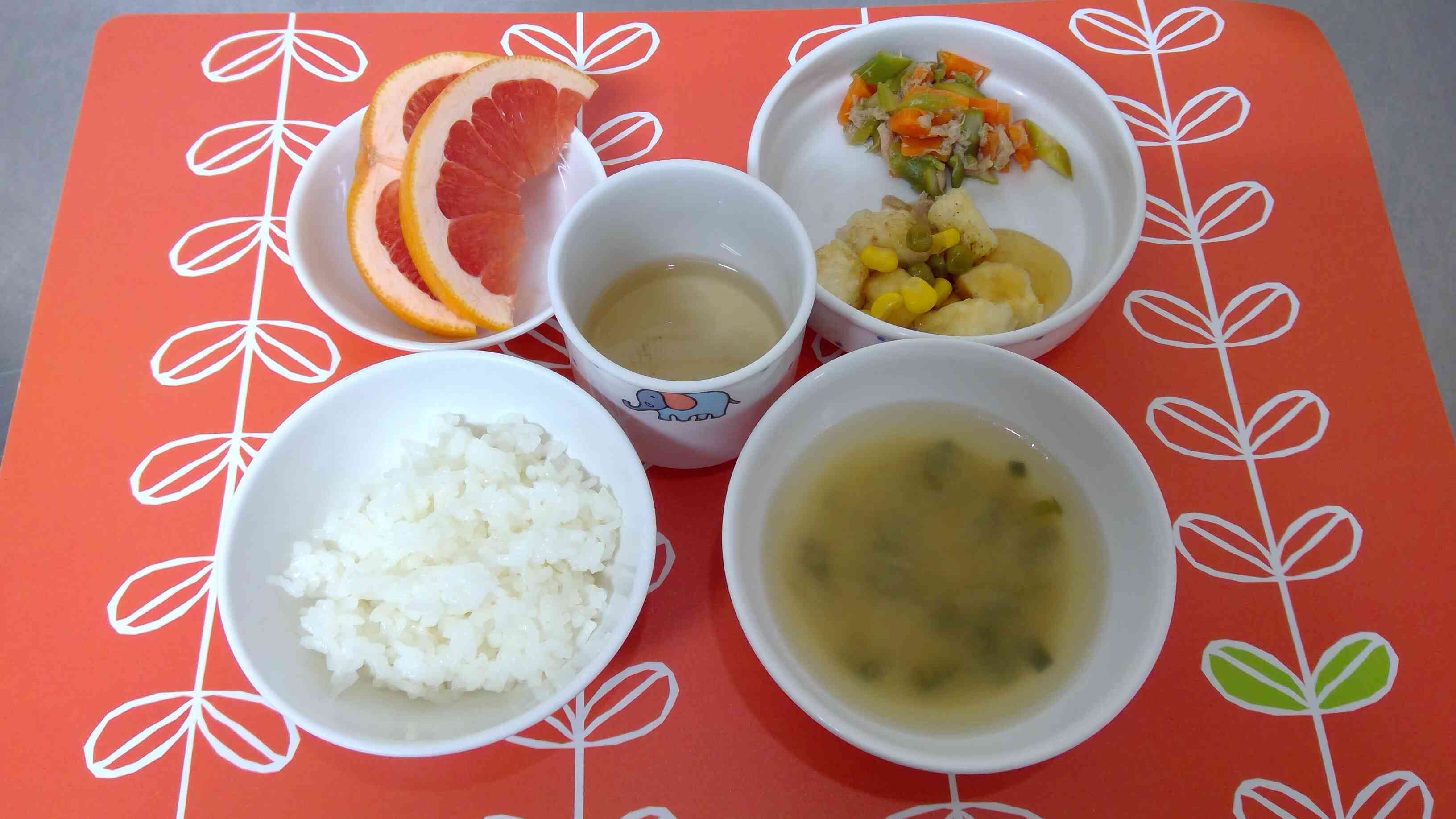 給食の紹介（4月28日）