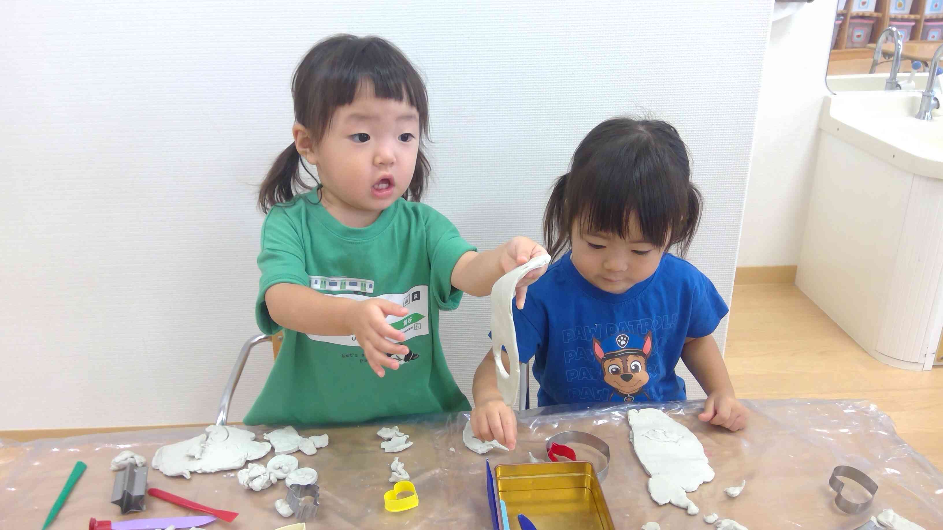 「見て、丸い型抜きできたよ！」
