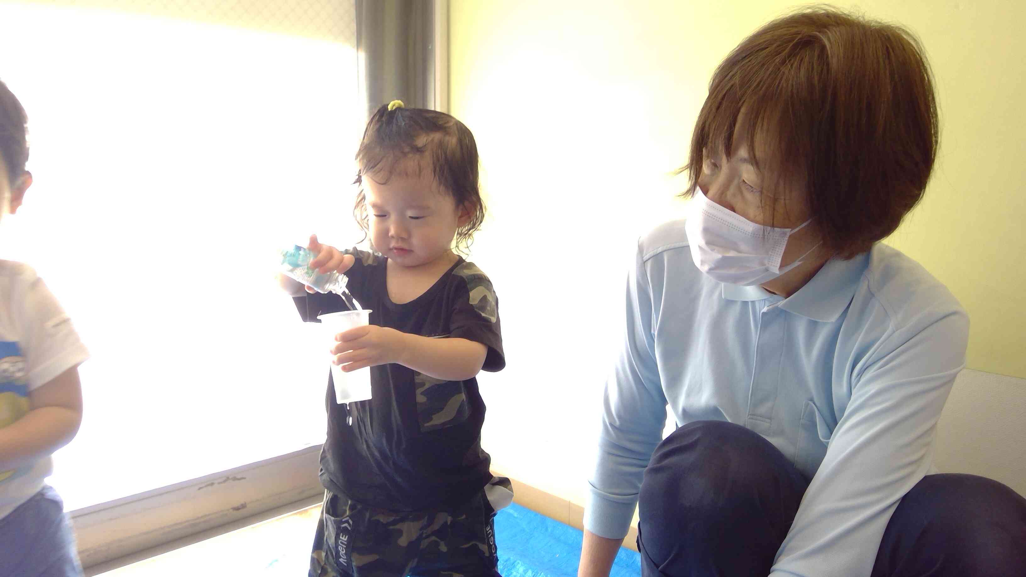 「こぼさないように・・・」