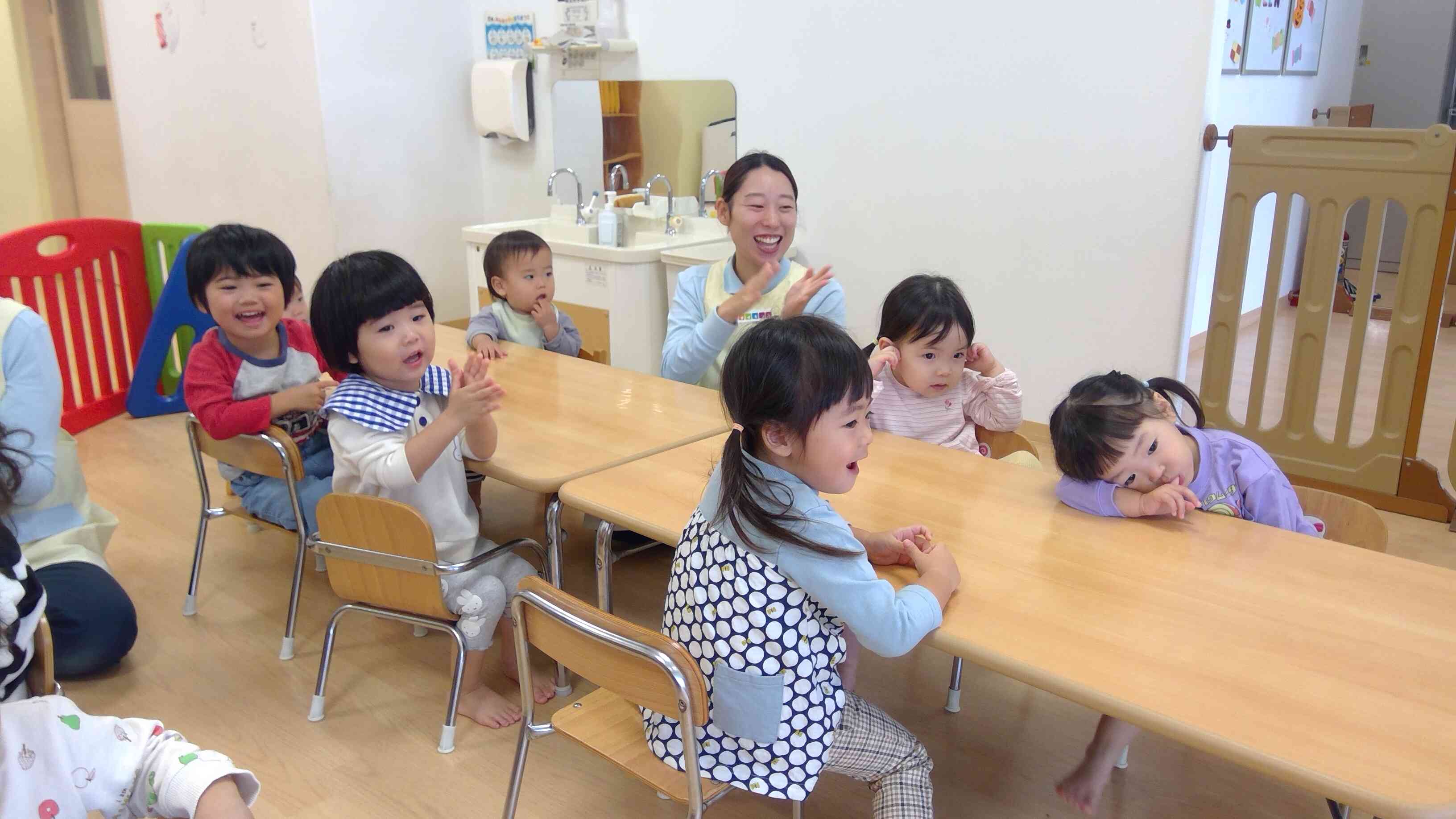 次は何のお菓子が出てくるかな？？