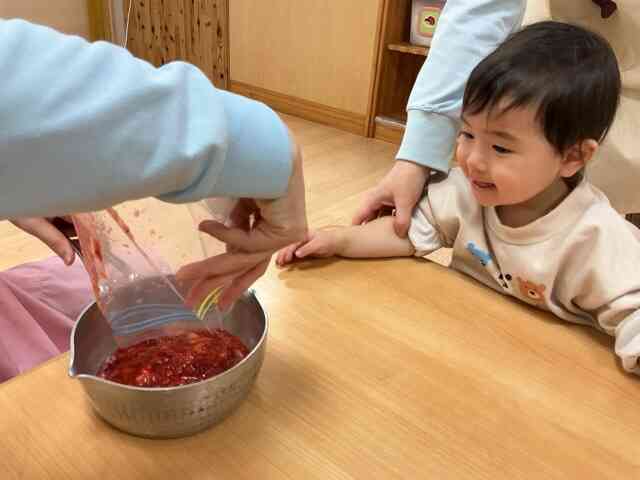 いちごジャム作り