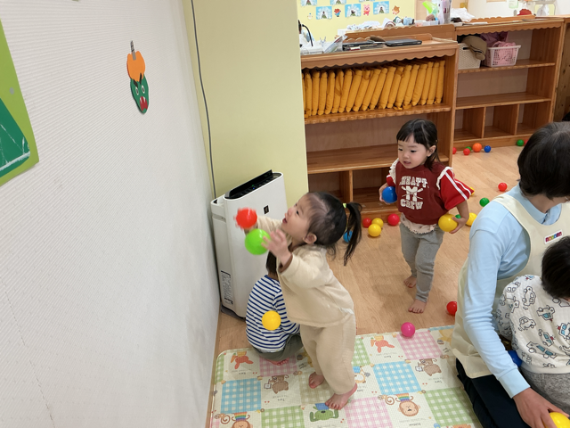 「鬼は〜そと！福は〜うち！」