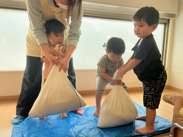 土のうを持ってみよう！