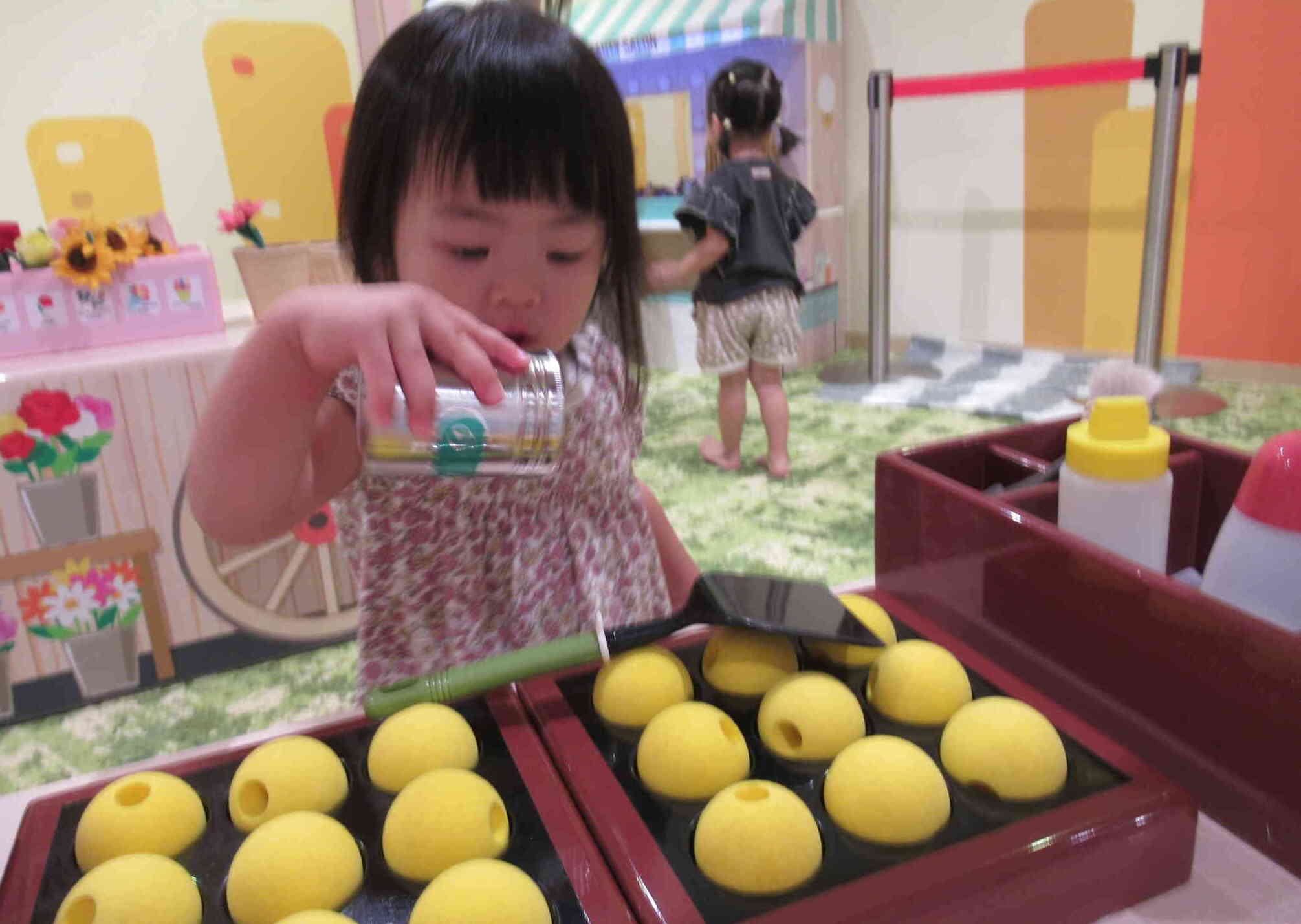 いらっしゃいませ～たこ焼きは、いかがですか～