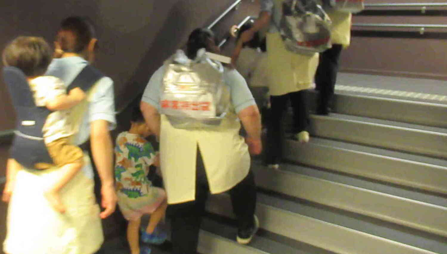 かいだん、よいしょよいしょ！
