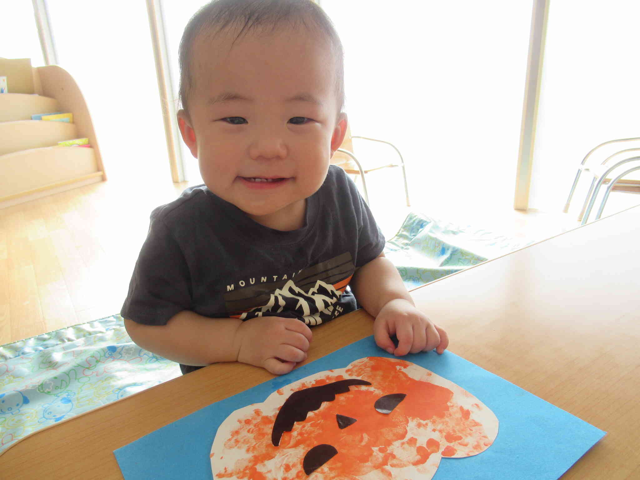 10月から入ったお友だちも初製作したよ。