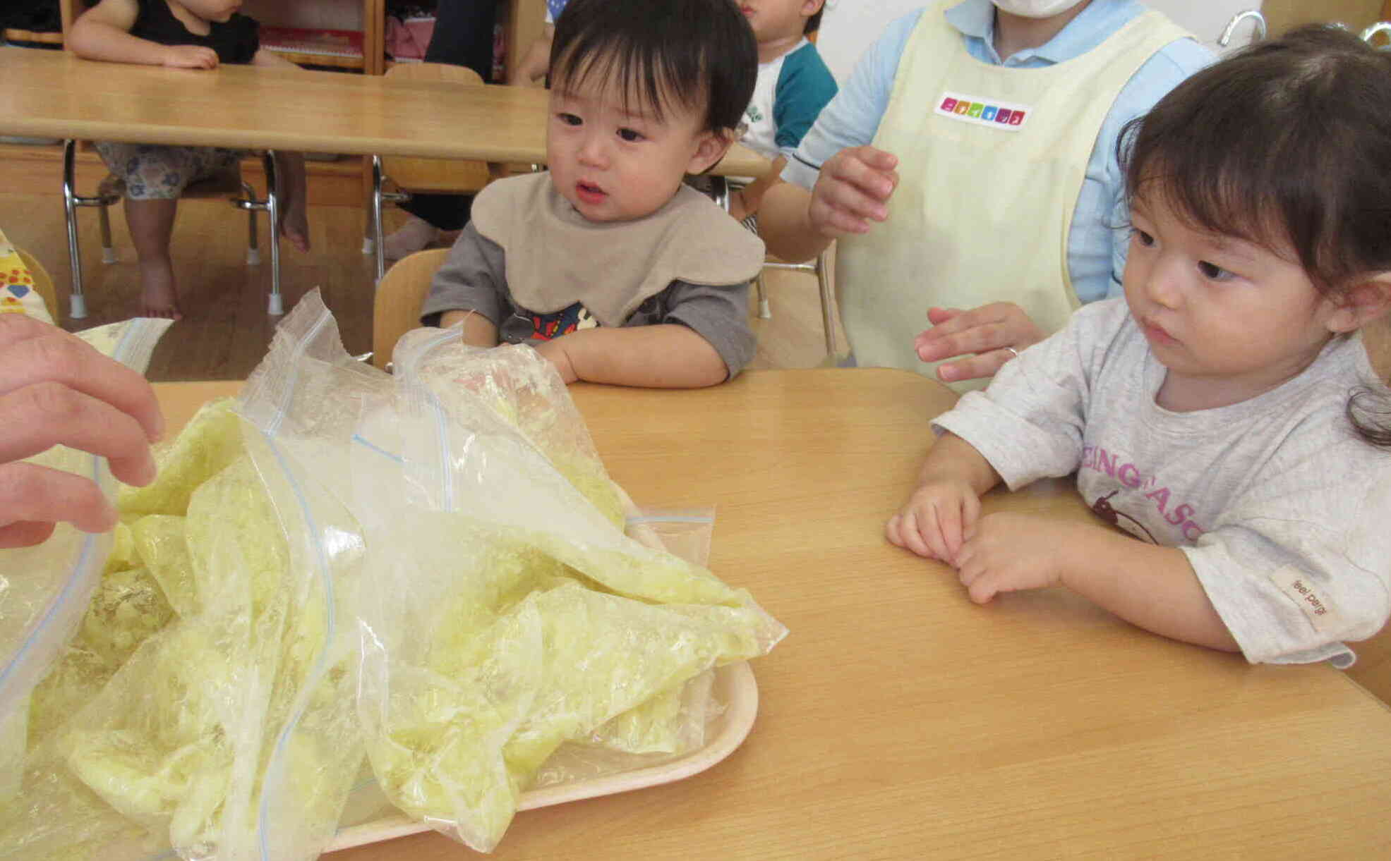 （みんなでつぶした）おいも、いっぱい！