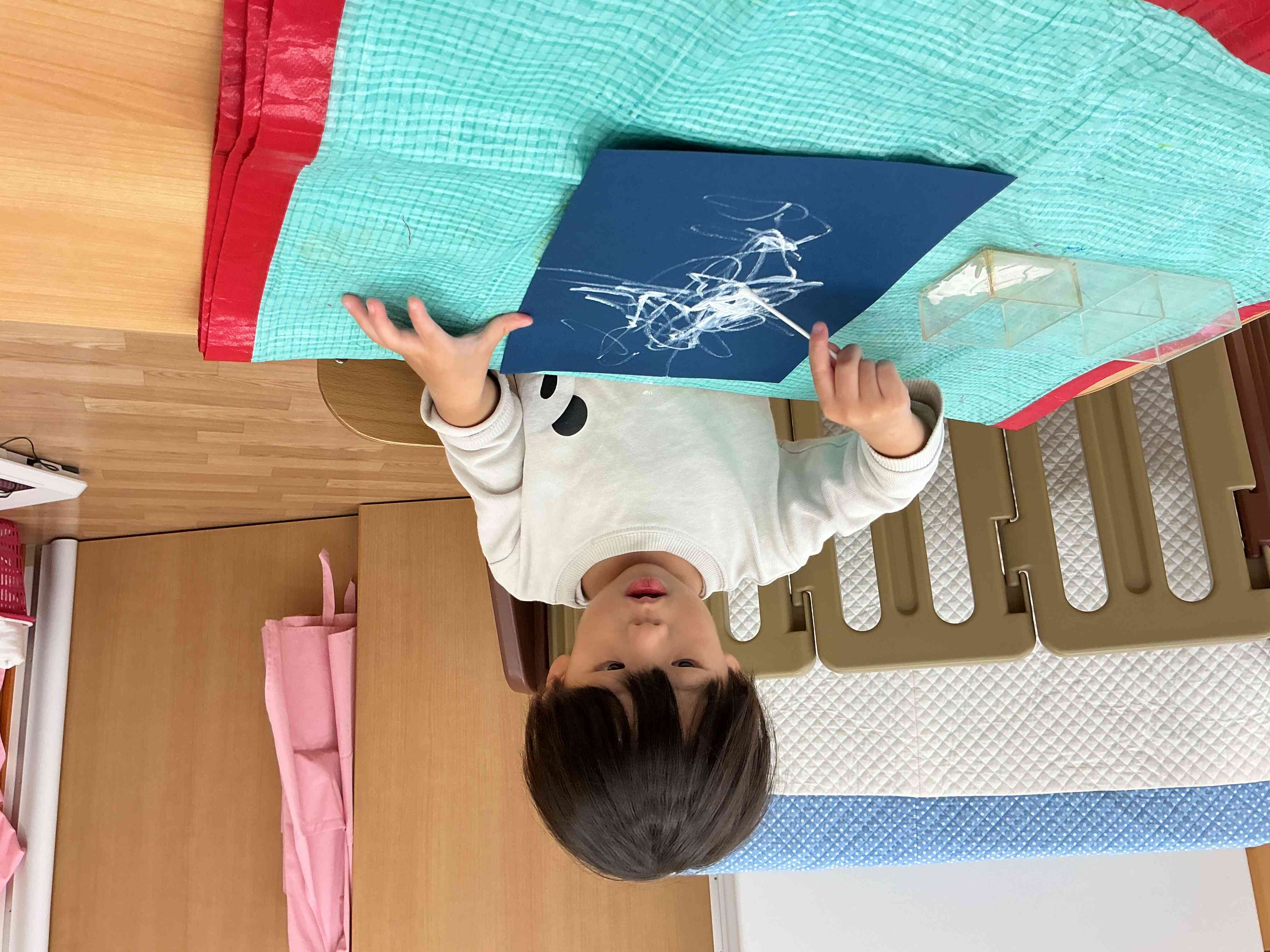 どんなふうに雪を描こうかな。