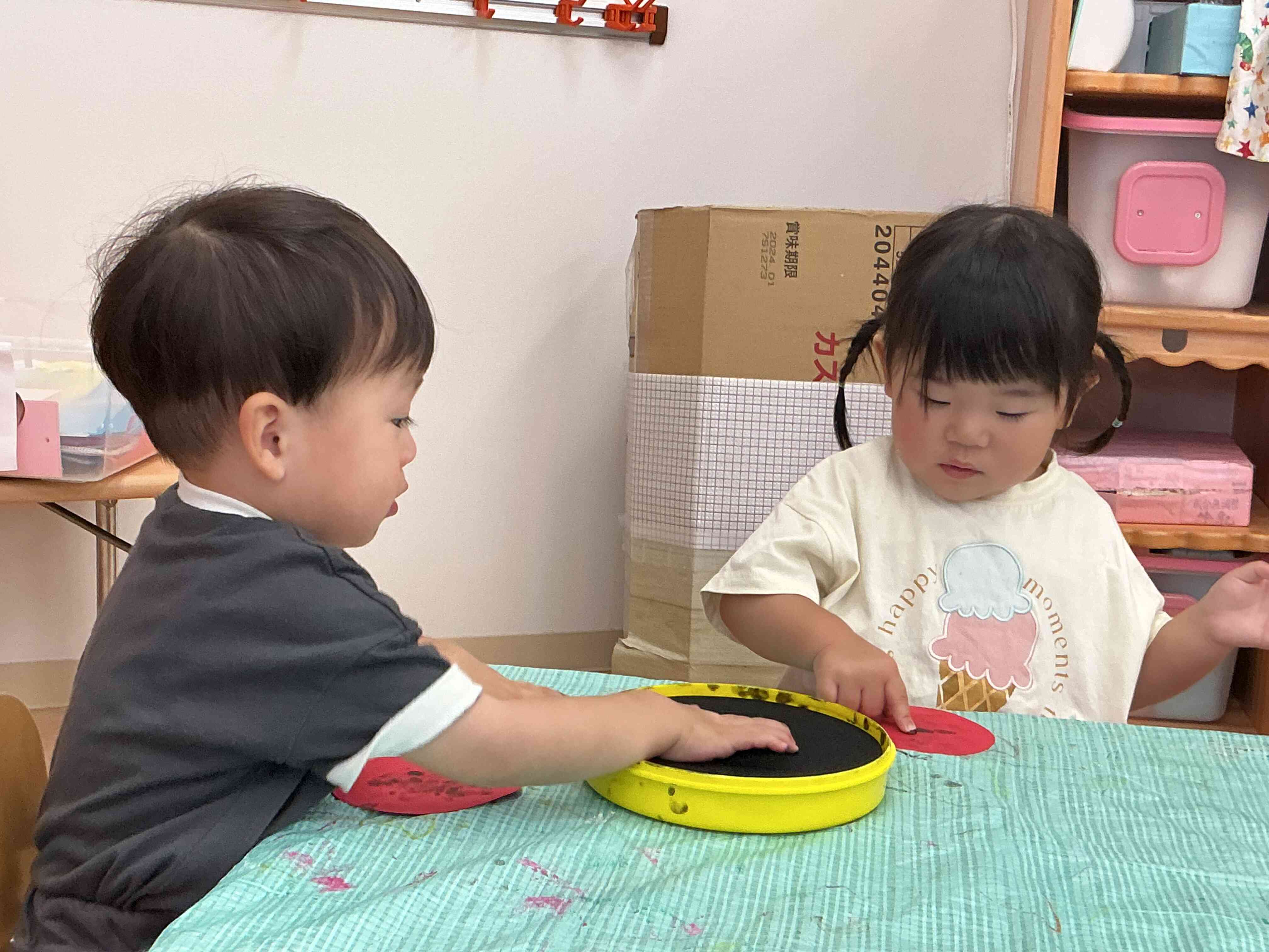 ぺたぺた!