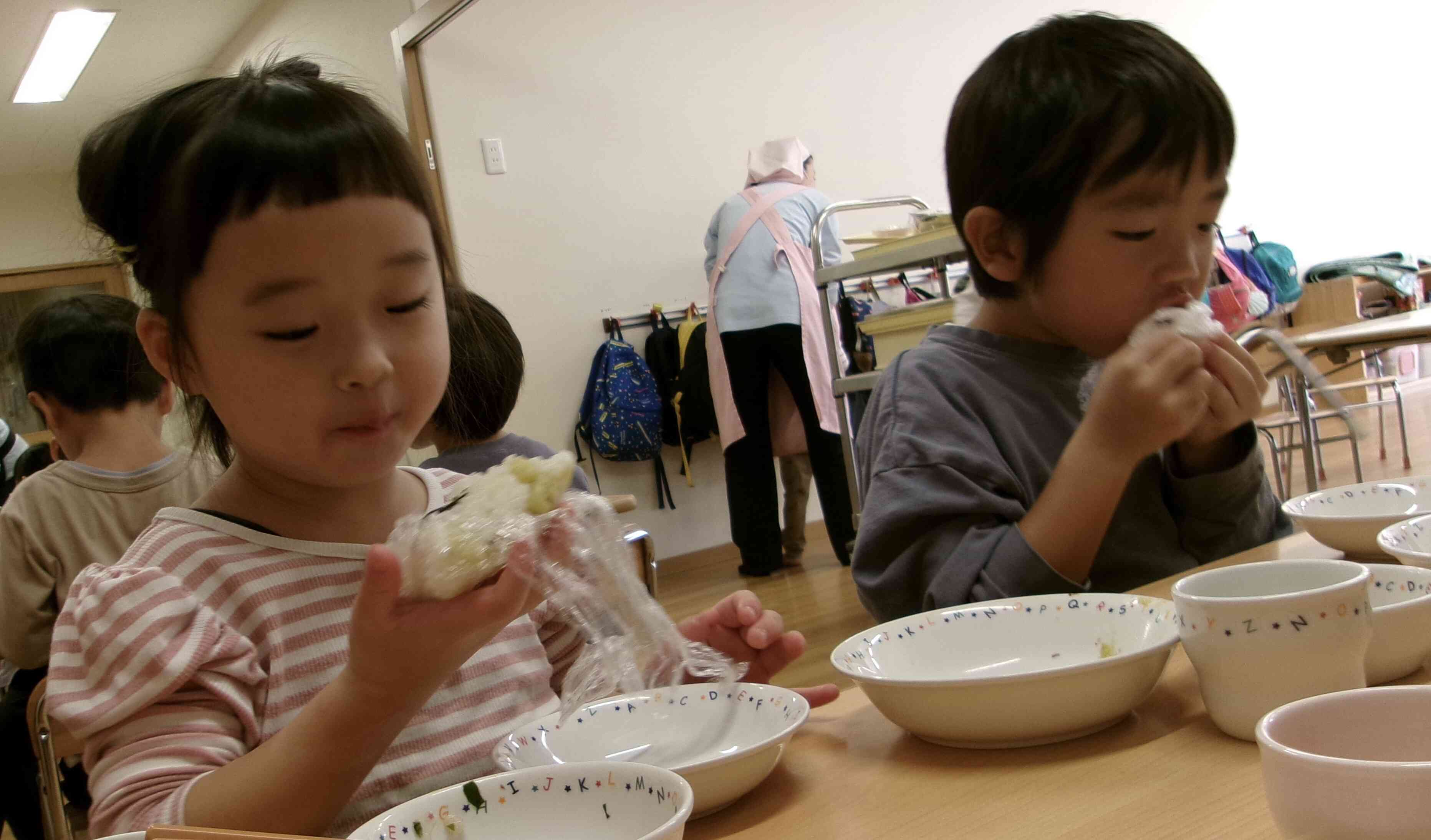 自分で握ったおにぎりは格別に美味しい♪