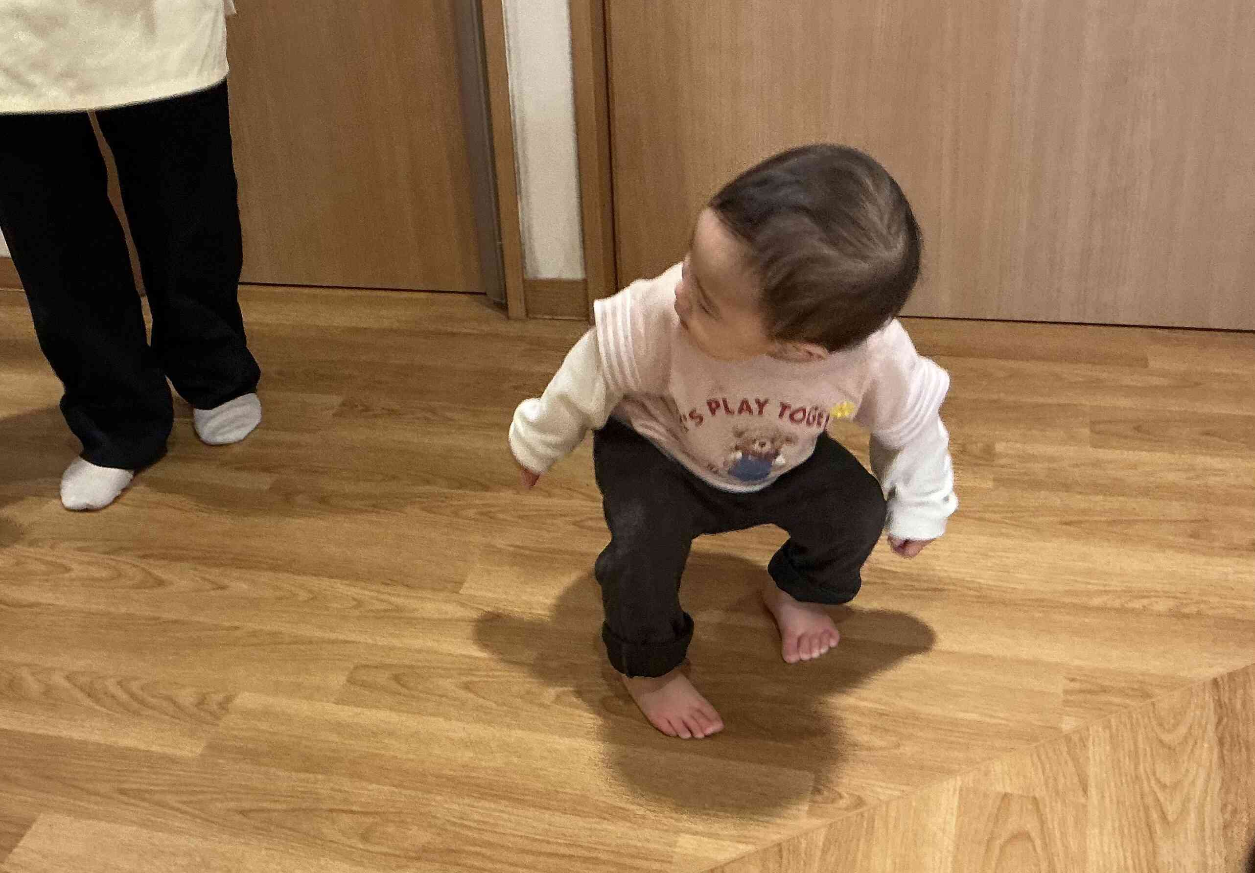 お友だちまだかな?ちらっ?