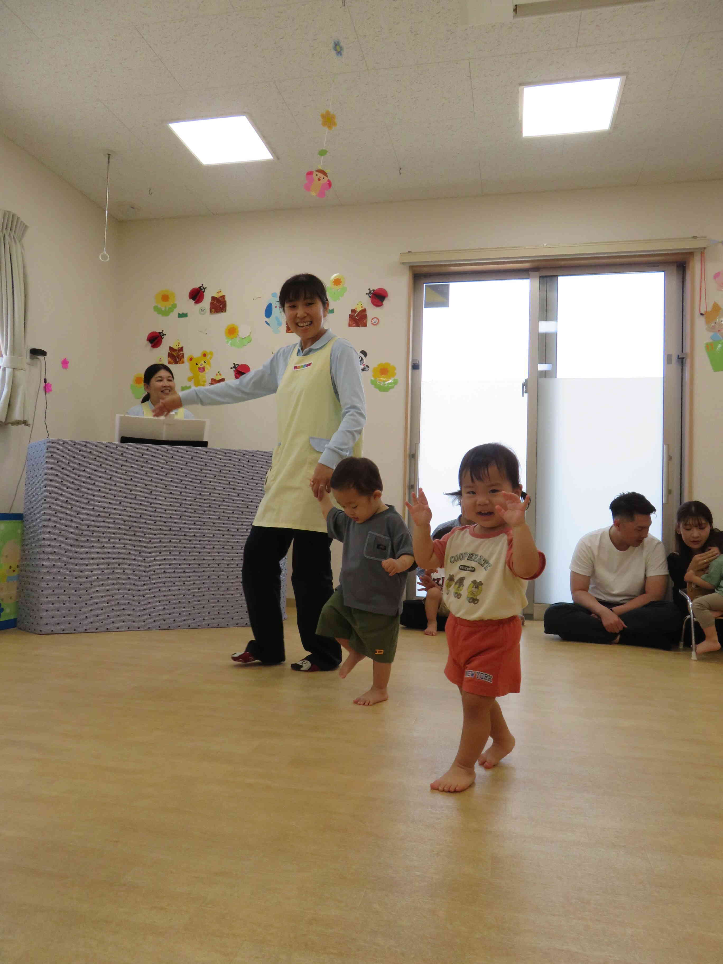 いっちに！いっちに！あーるーくー♪