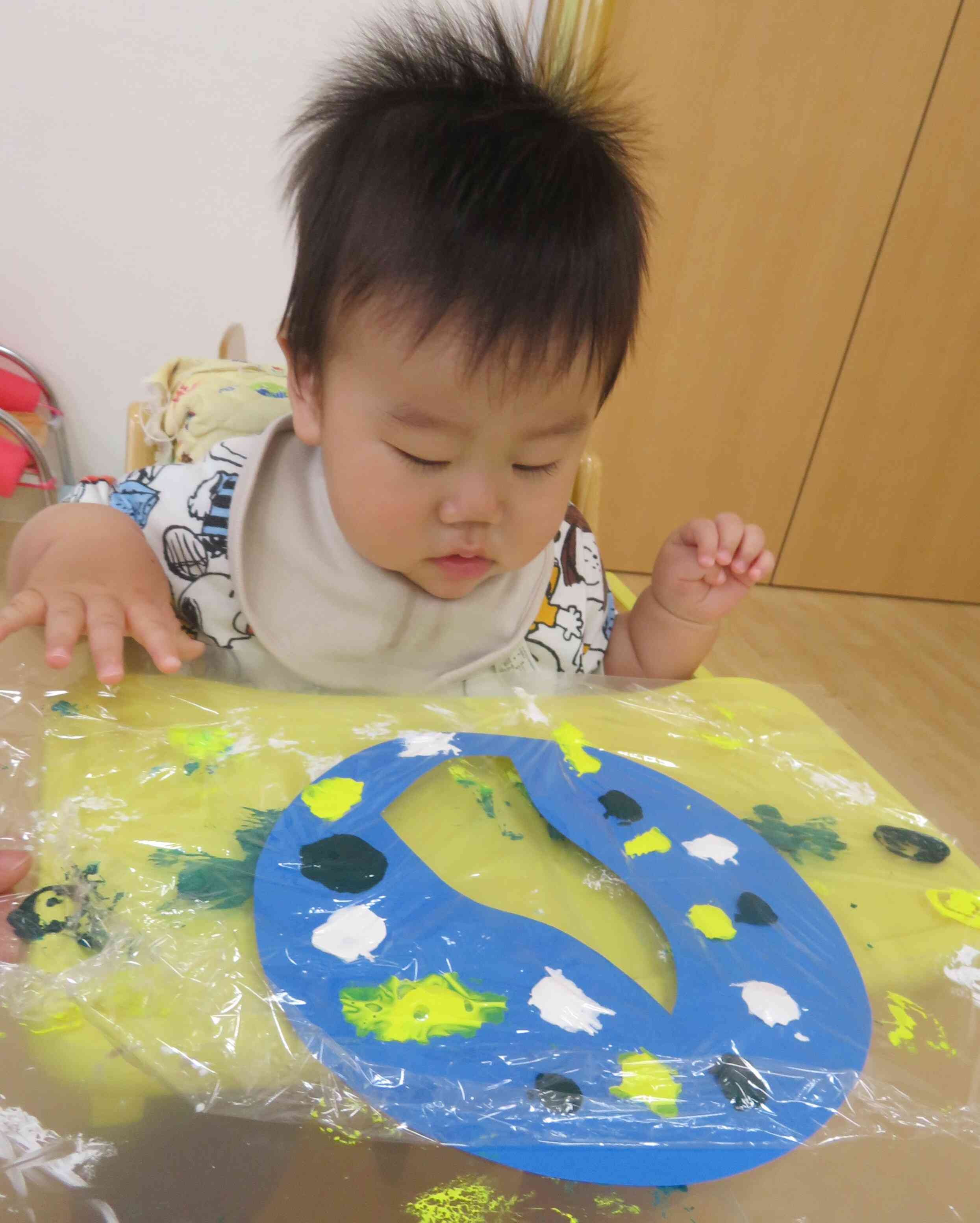 七夕製作！「こ、これはなに！？」と不思議そうです♪