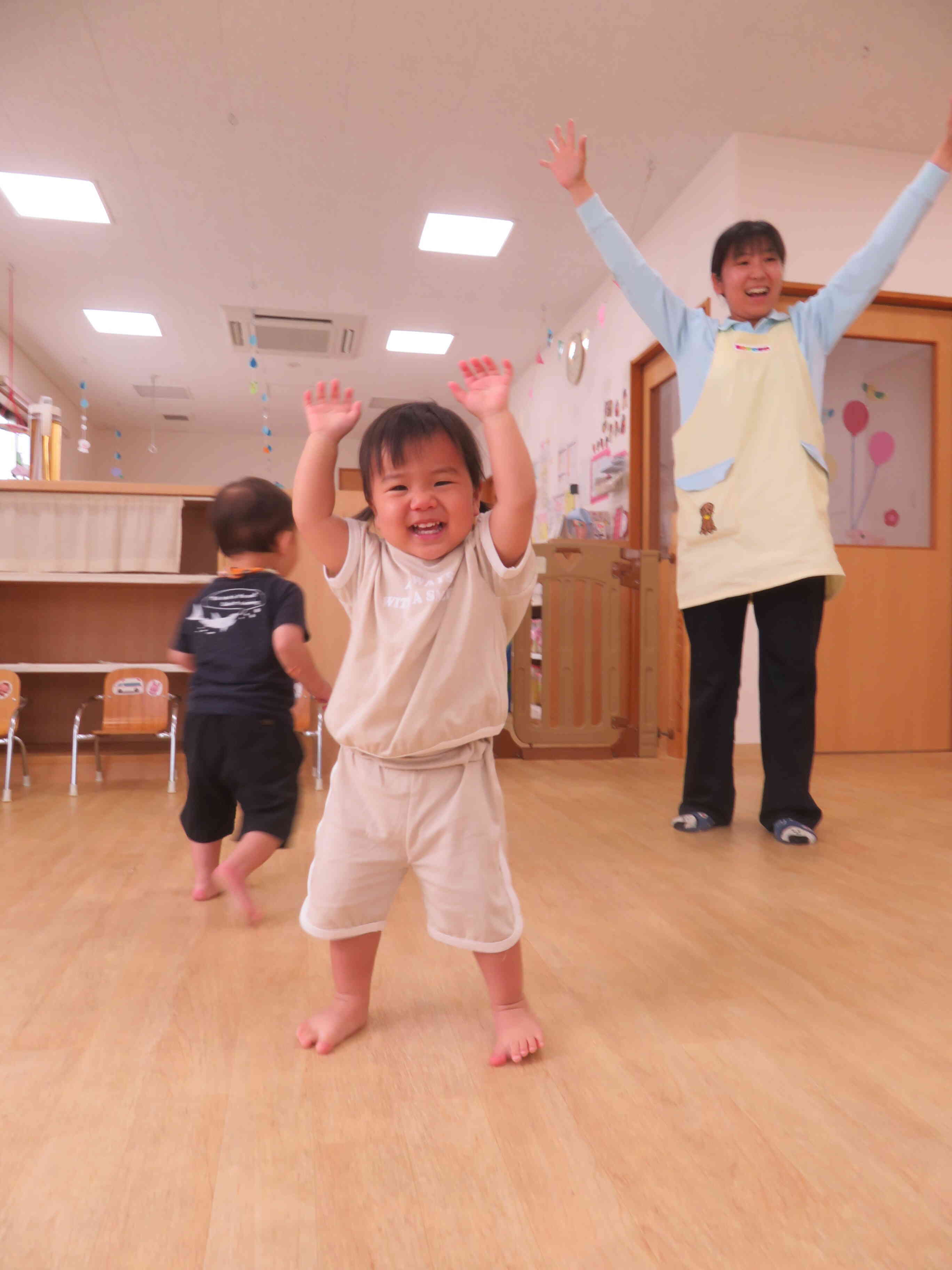からだをうごかしてしあわせ♥