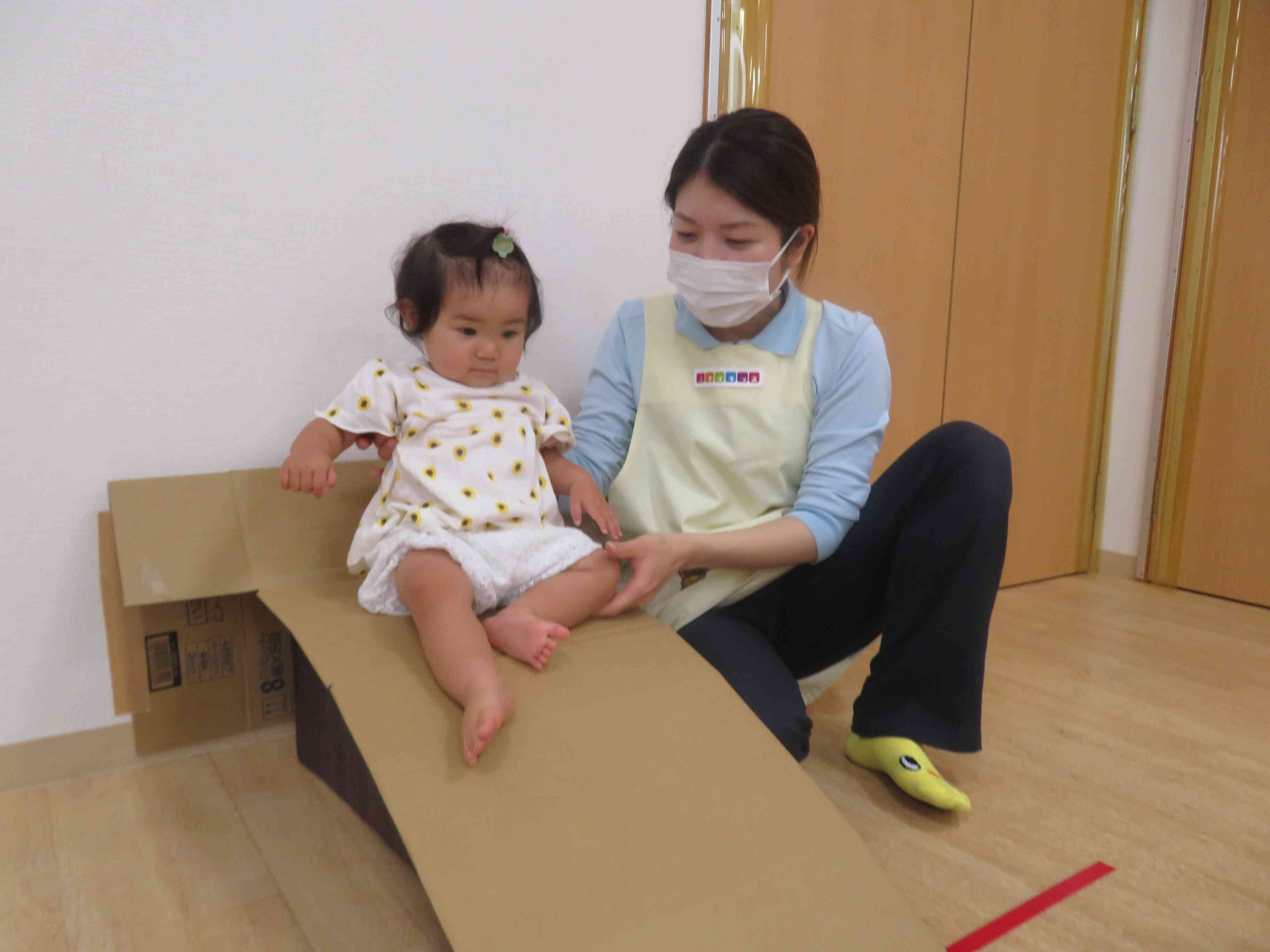 滑り台、しゅ～！！