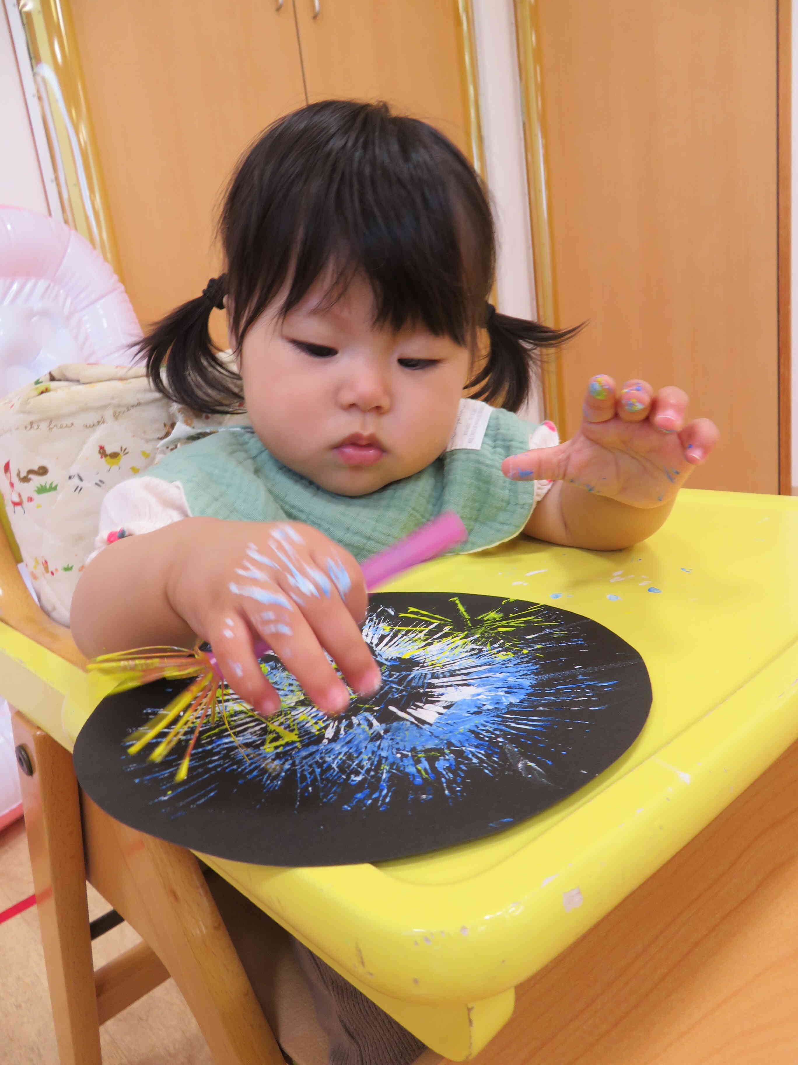 絵の具が付いてもへっちゃらです♪