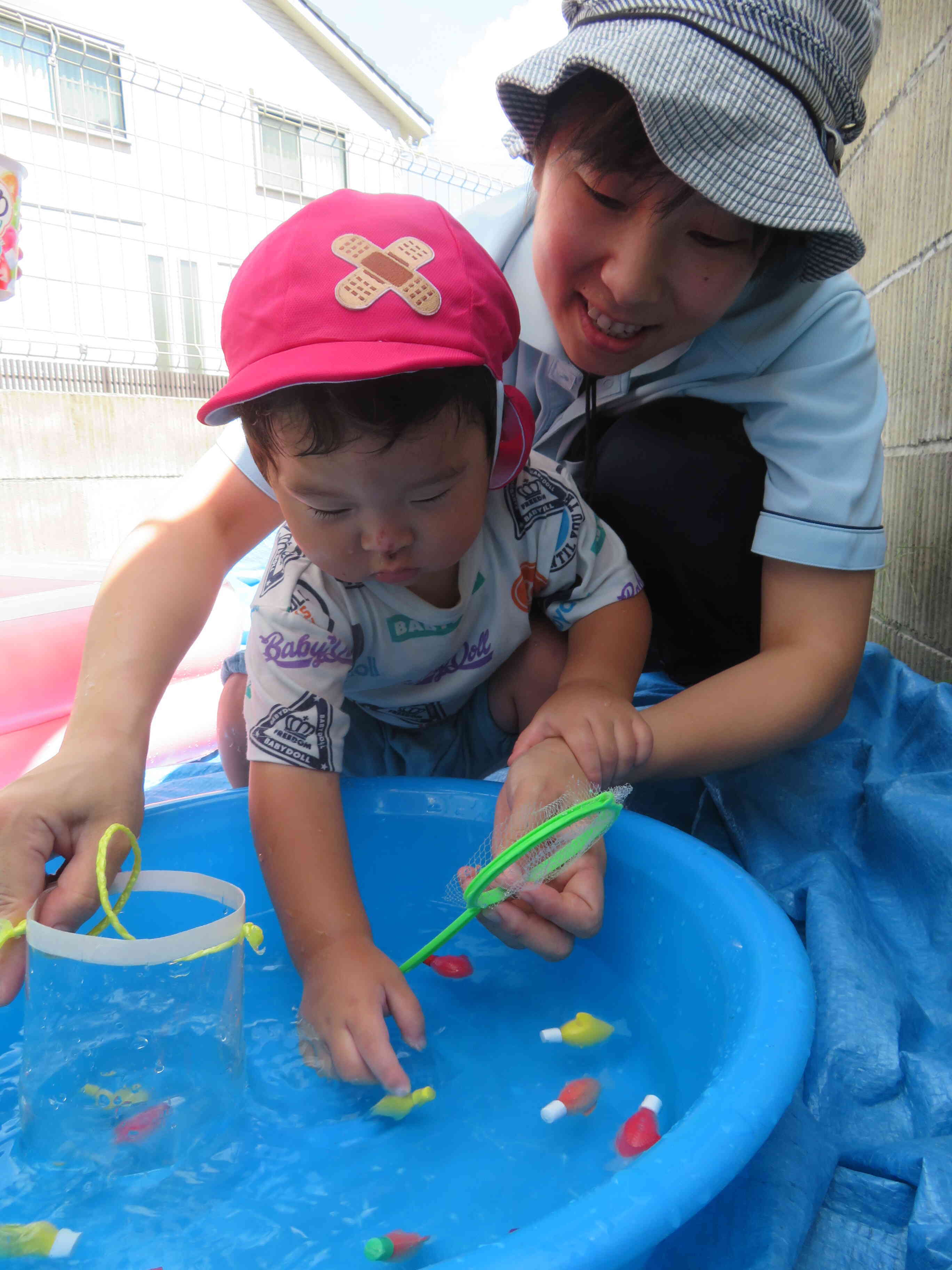 やっぱり水遊び★金魚すくい