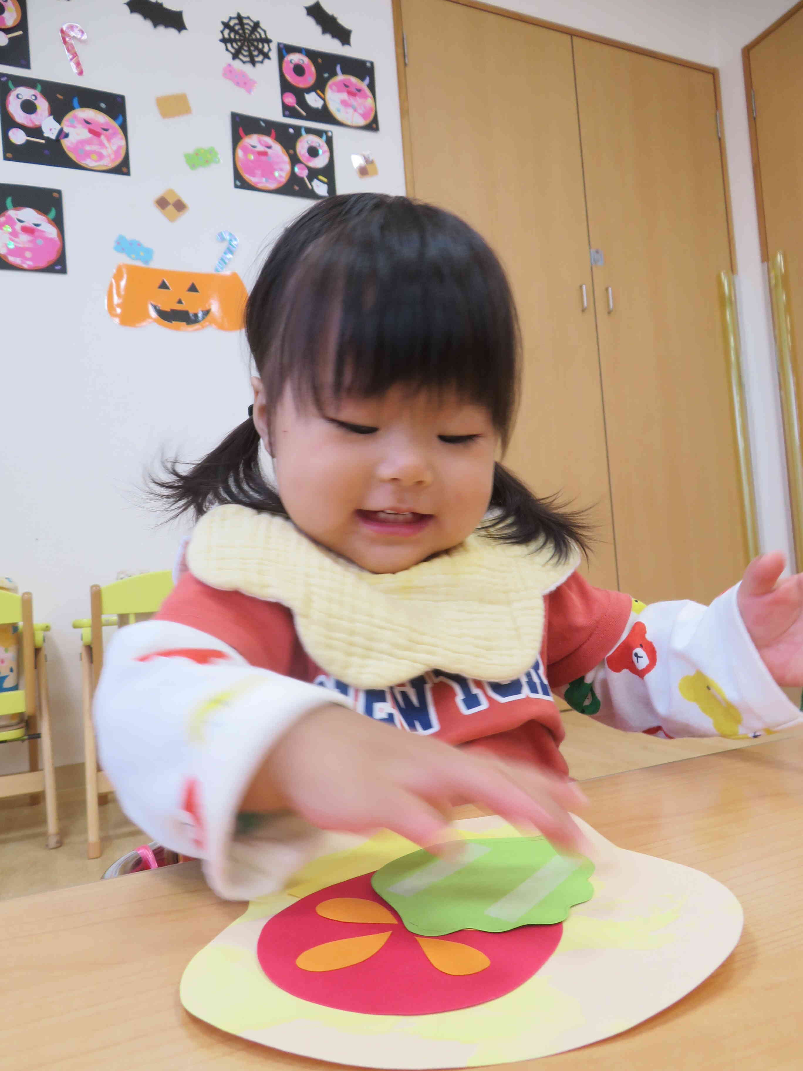 シールぺったん！製作遊び☆