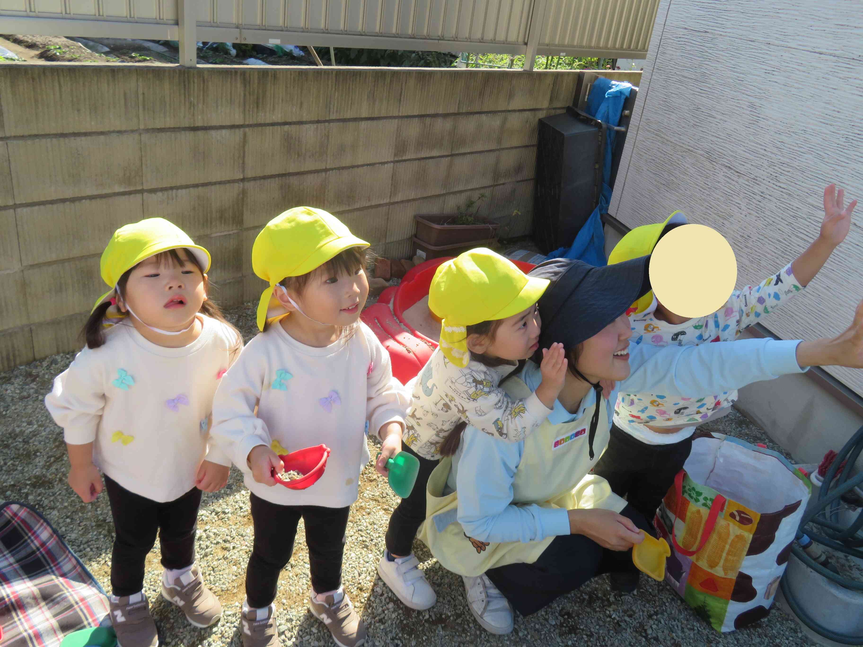 良い天気の日はお外で遊ぼう♪