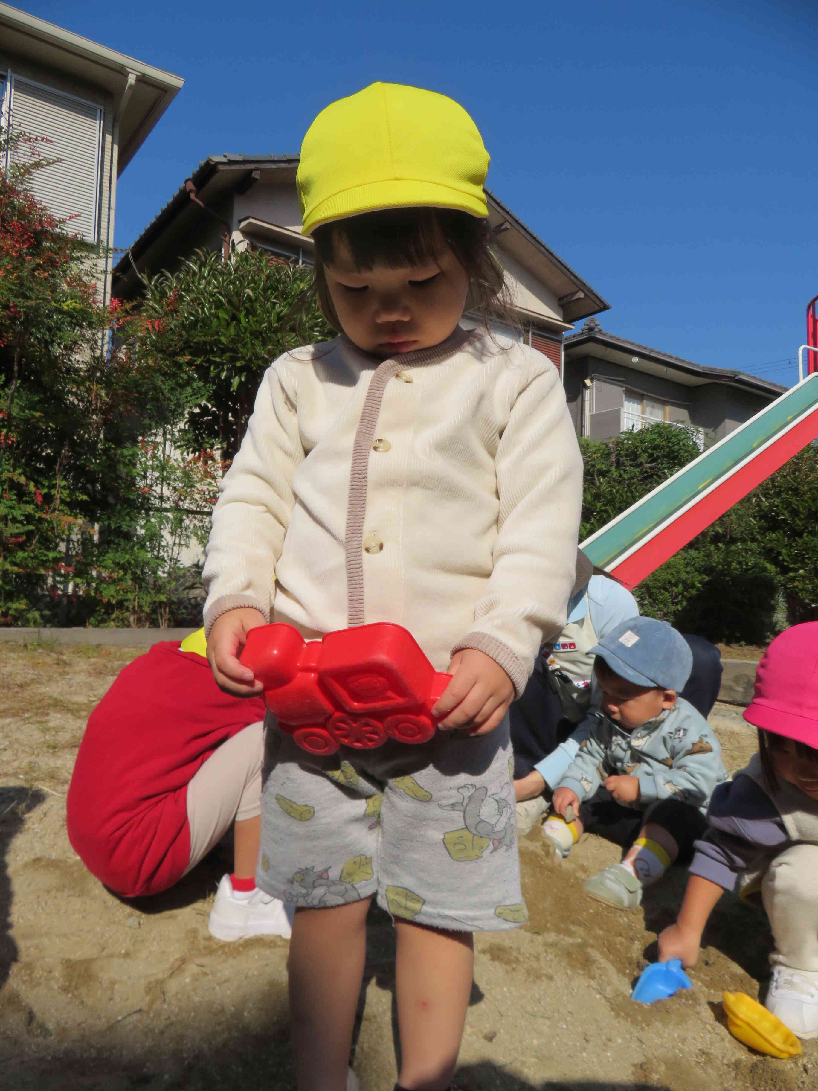 これで何してあそぼうかな～…？